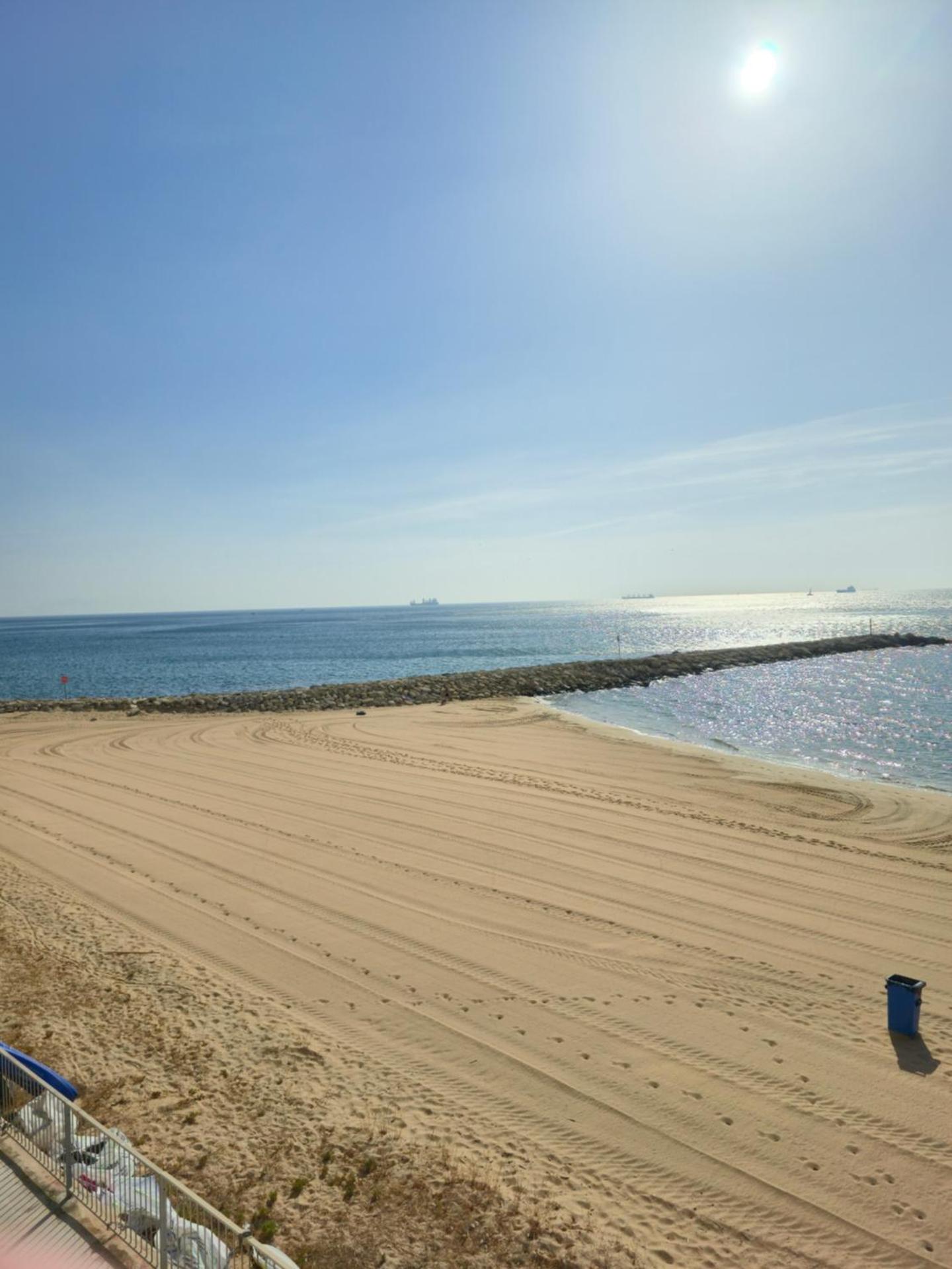 New! Gibraltar Beachfront Apartment, Sleeps 3 - Photo 8