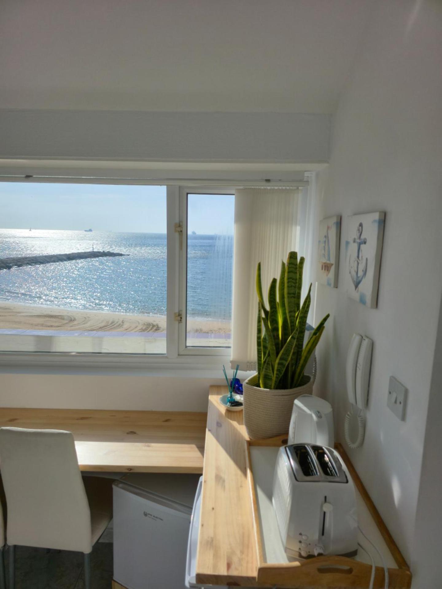 New! Gibraltar Beachfront Apartment, Sleeps 3 - Photo 6
