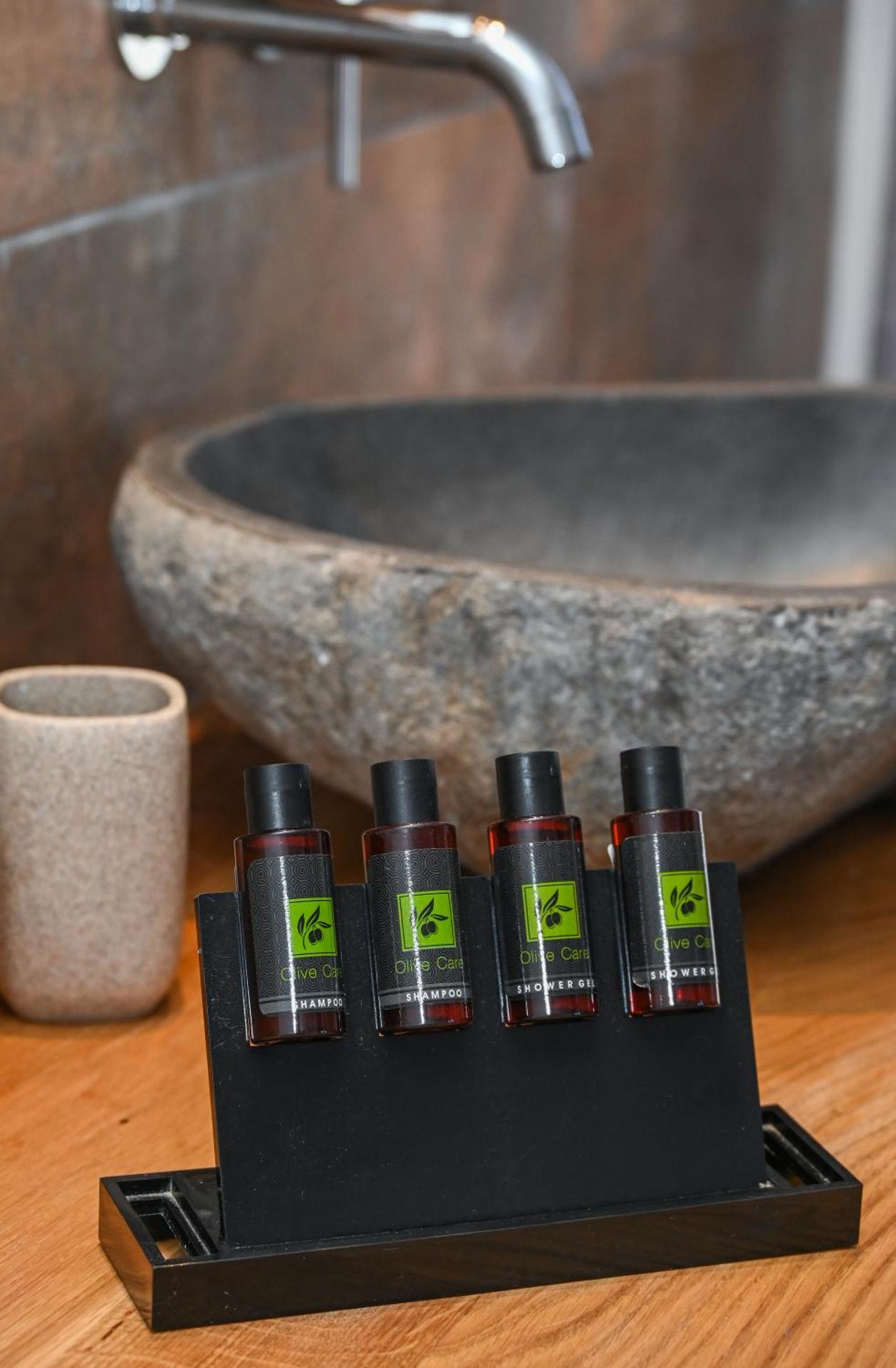 Glaronisia Hotel - Photo 38