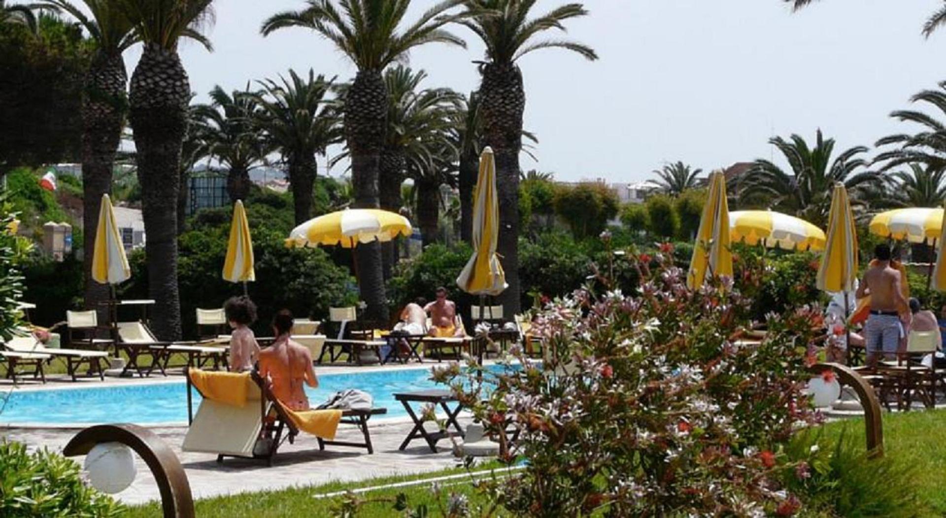 Sunbay Park Hotel - Photo 11