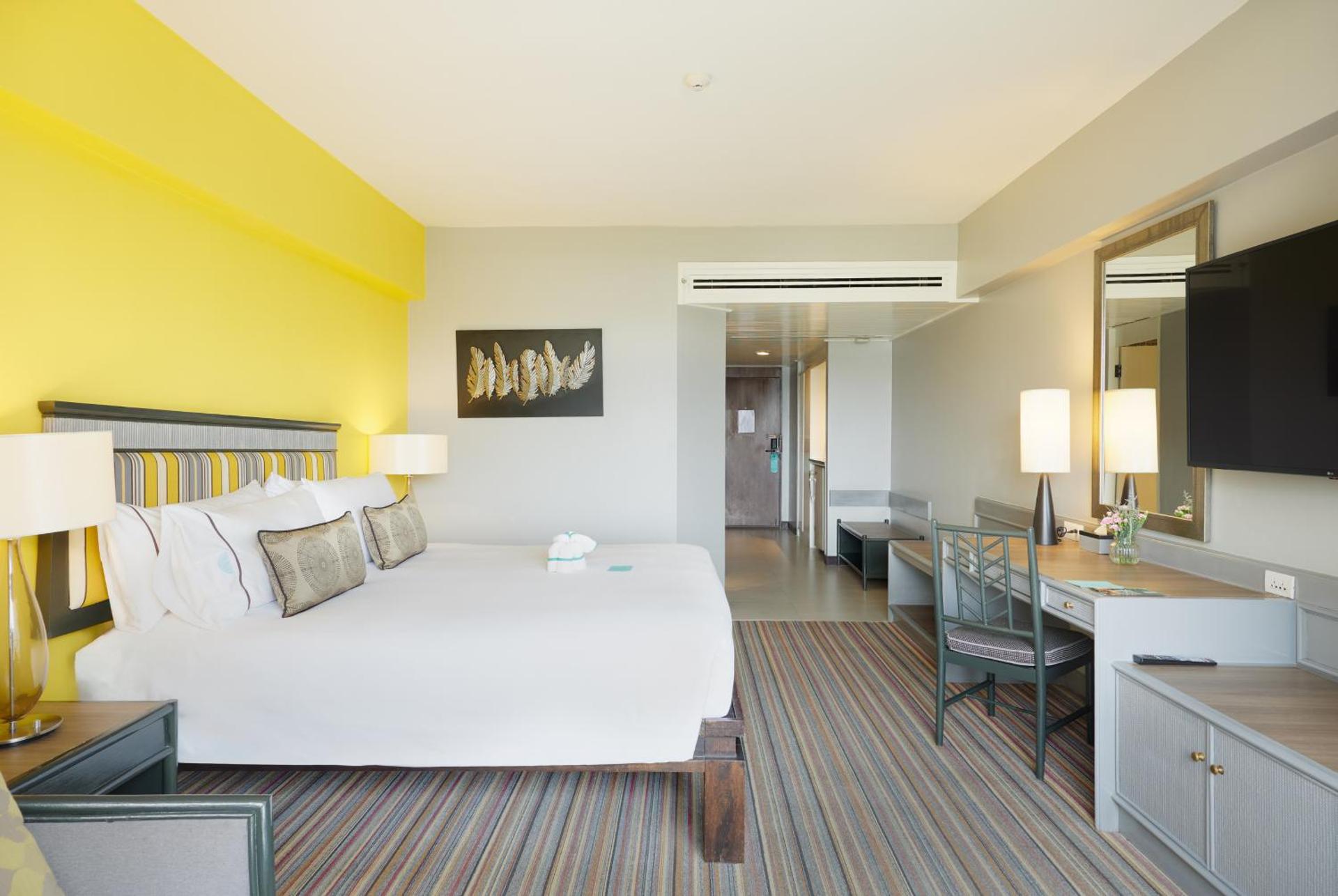 The Bayview Hotel Pattaya - Photo 39