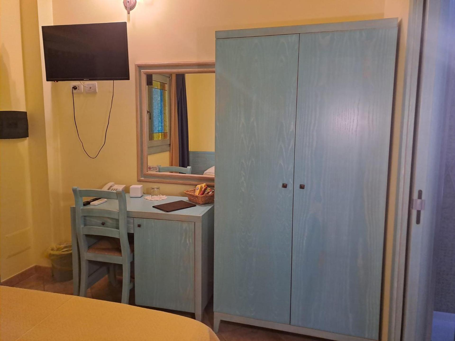 Hotel Del Corso - Photo 9