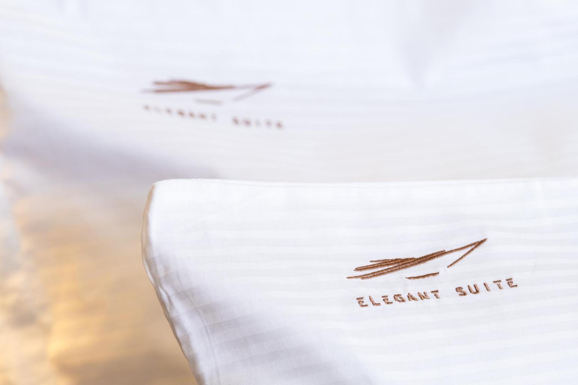 Agora Views - Photo 6