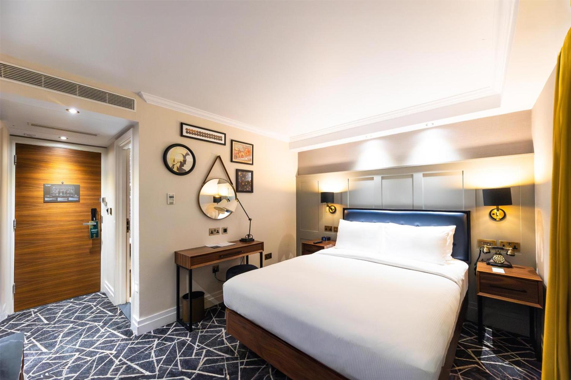 100 Queen's Gate Hotel London Kensington, Curio Collection by Hilton - Photo 23