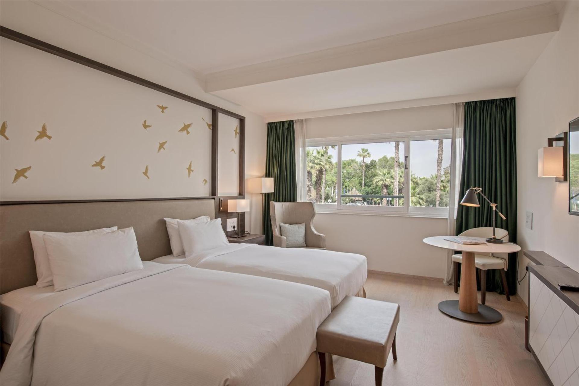 Hilton Nicosia - Photo 18