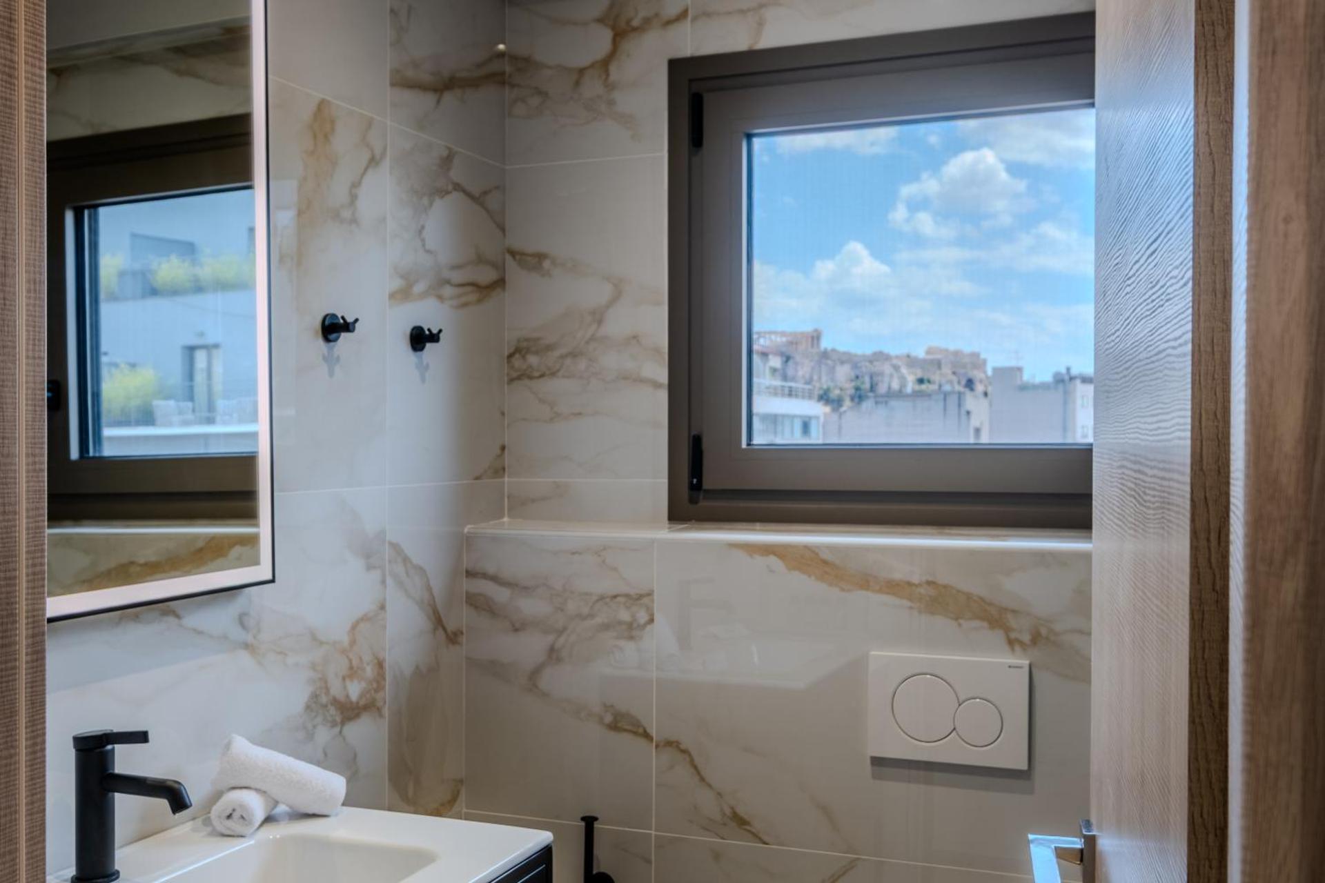 Agora Views - Photo 31