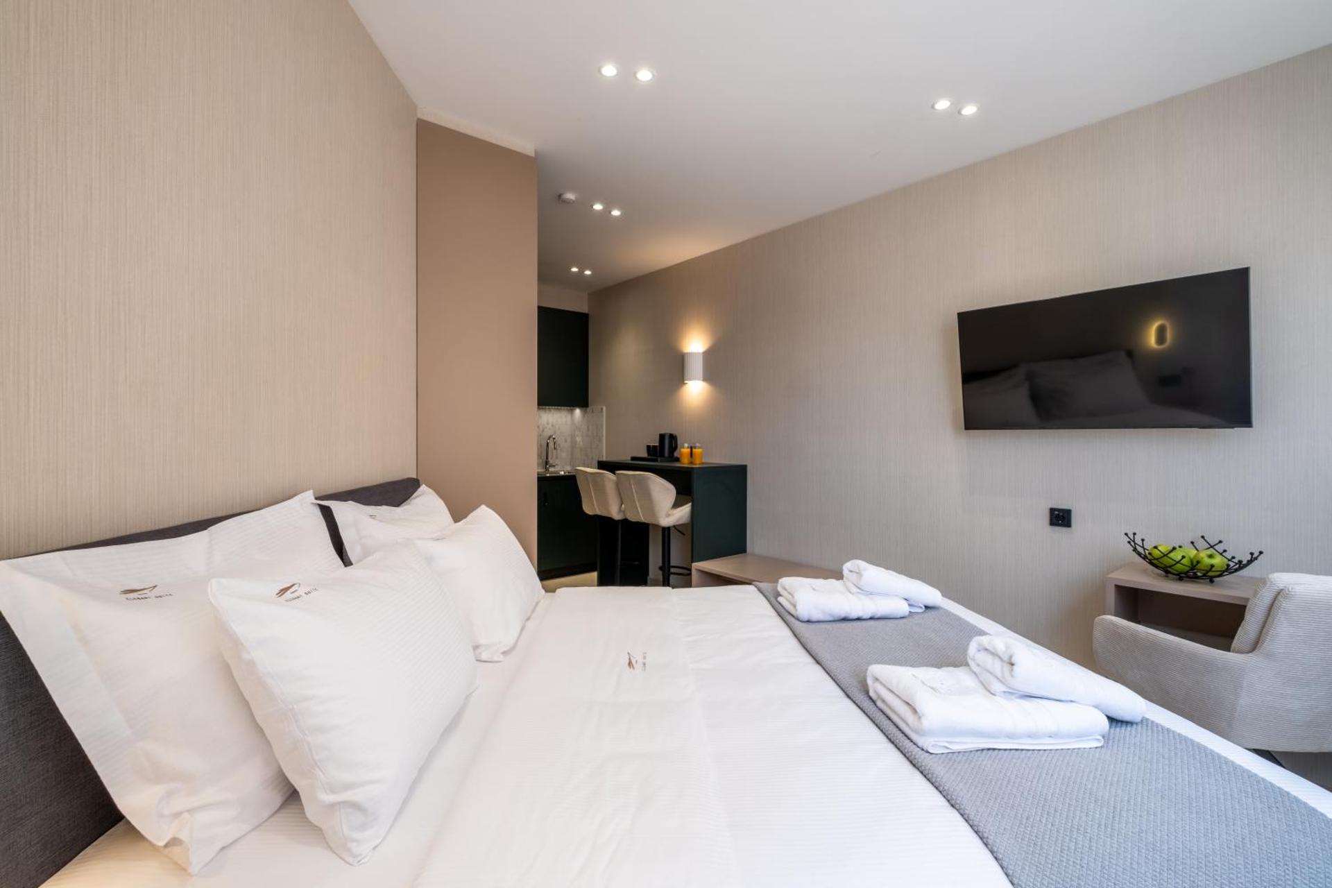 Agora Views - Photo 59