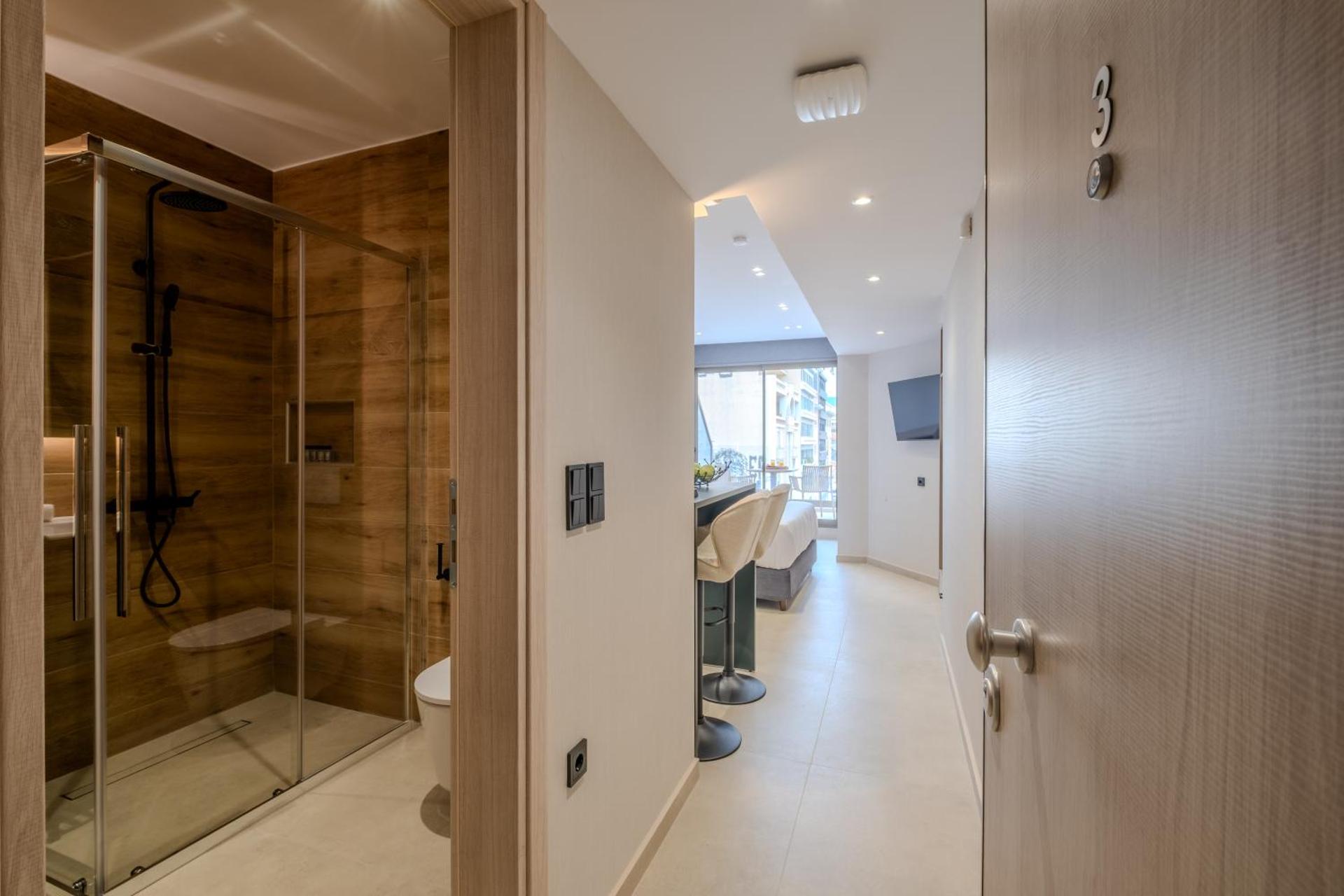 Agora Views - Photo 11