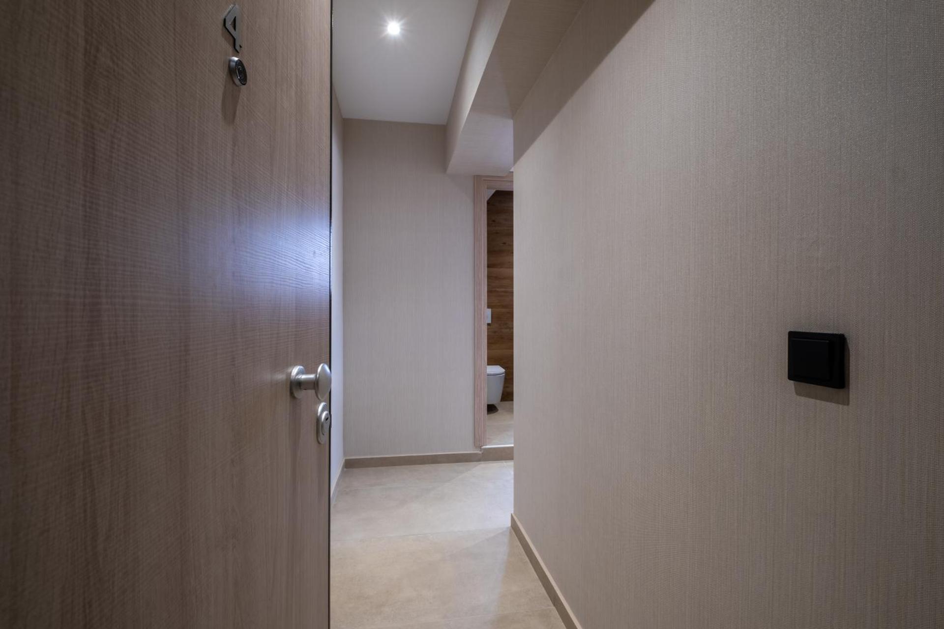 Agora Views - Photo 20