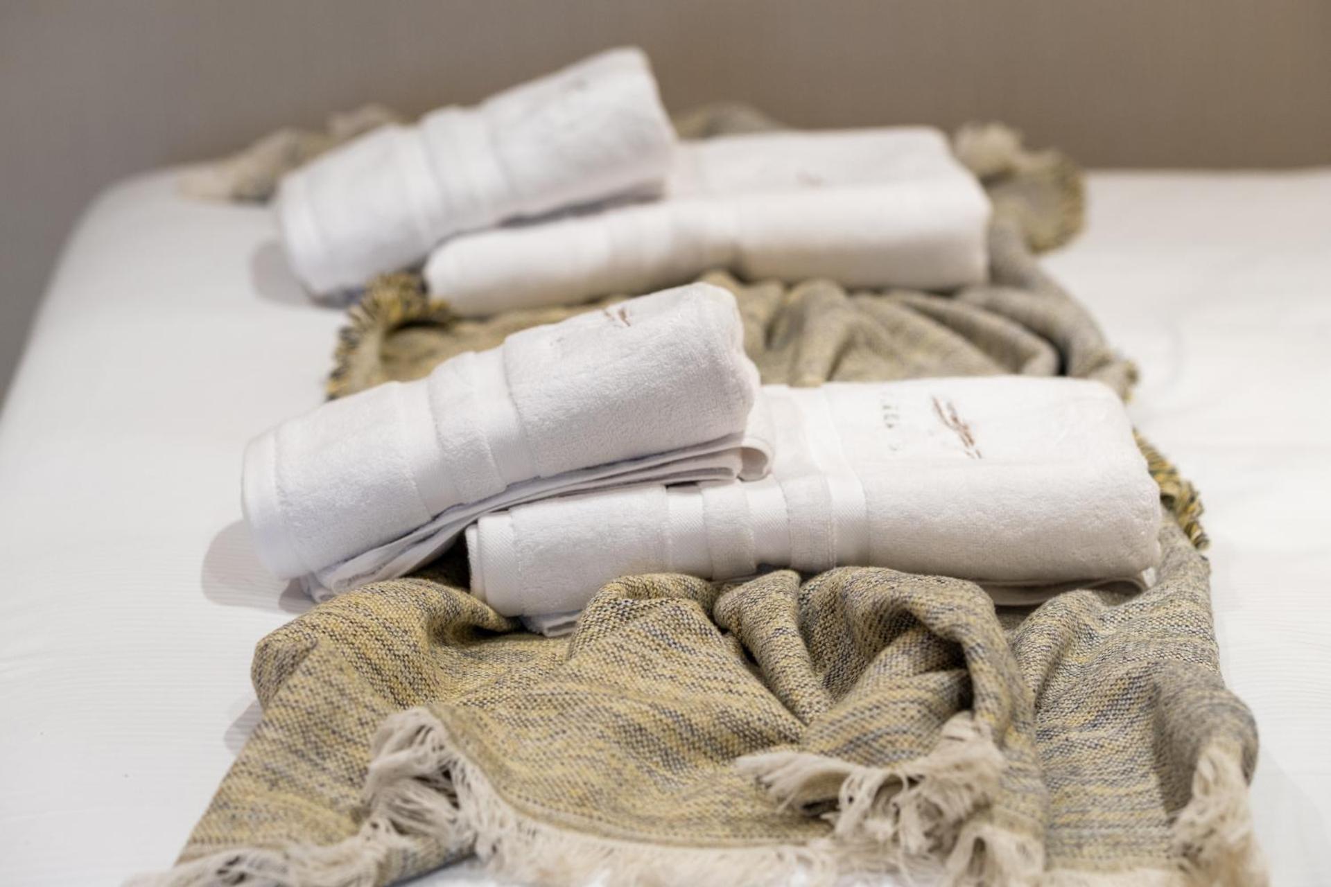 Agora Views - Photo 86