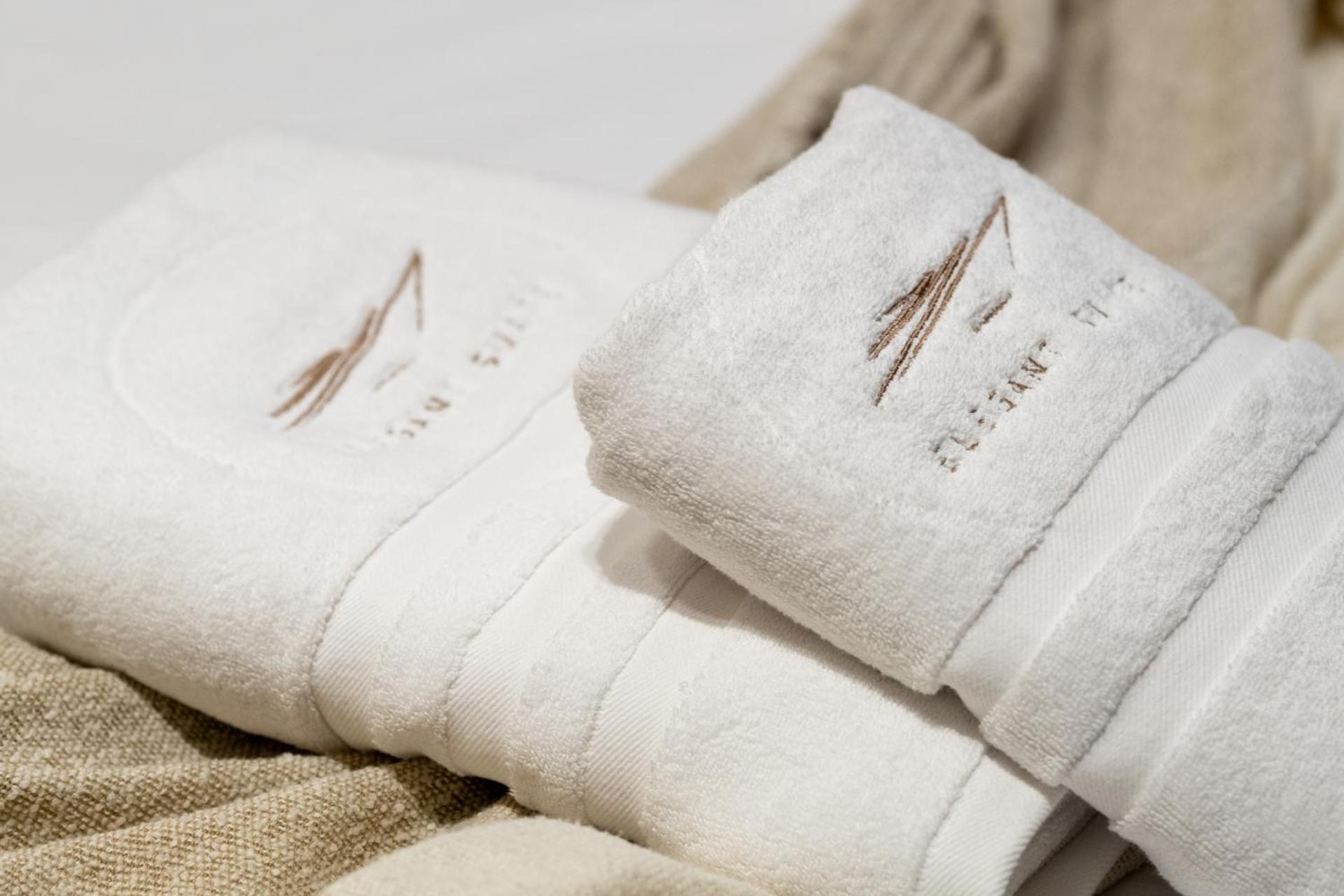 Agora Views - Photo 96