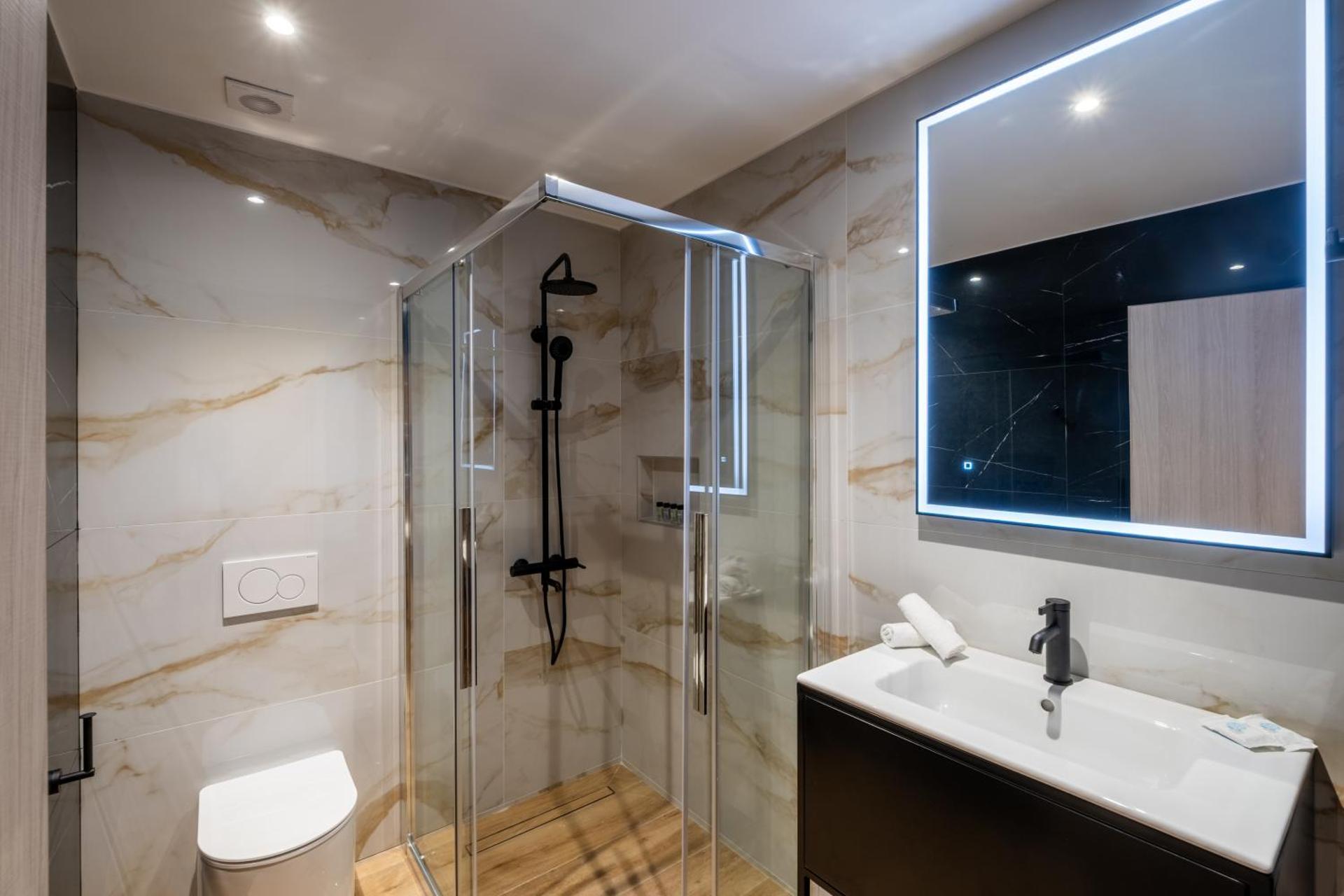 Agora Views - Photo 101