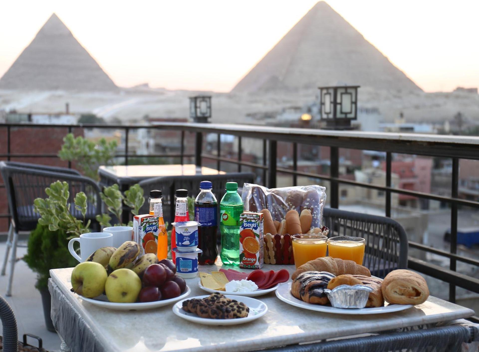 AMADEOS pyramids inn - Photo 14