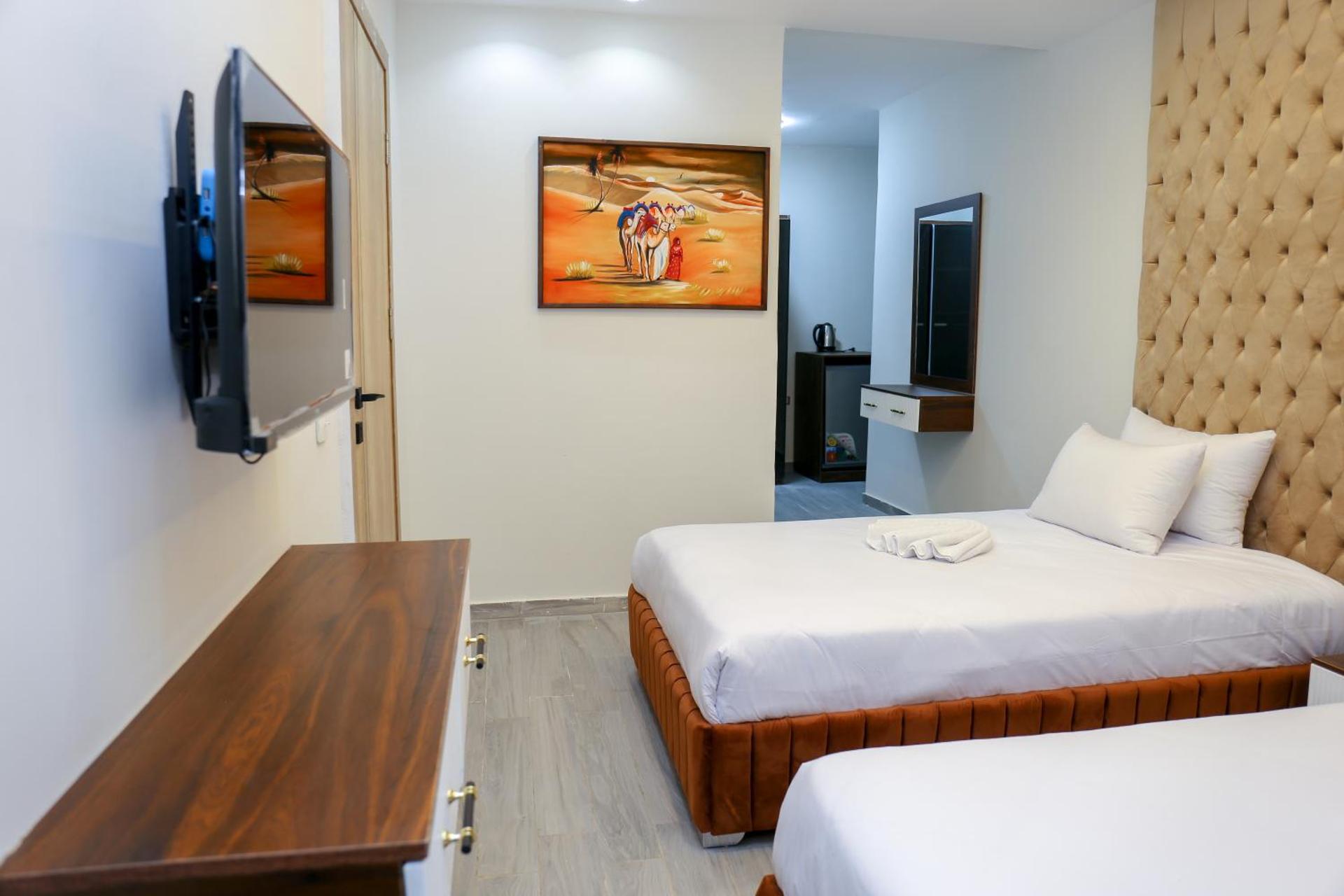 AMADEOS pyramids inn - Photo 84