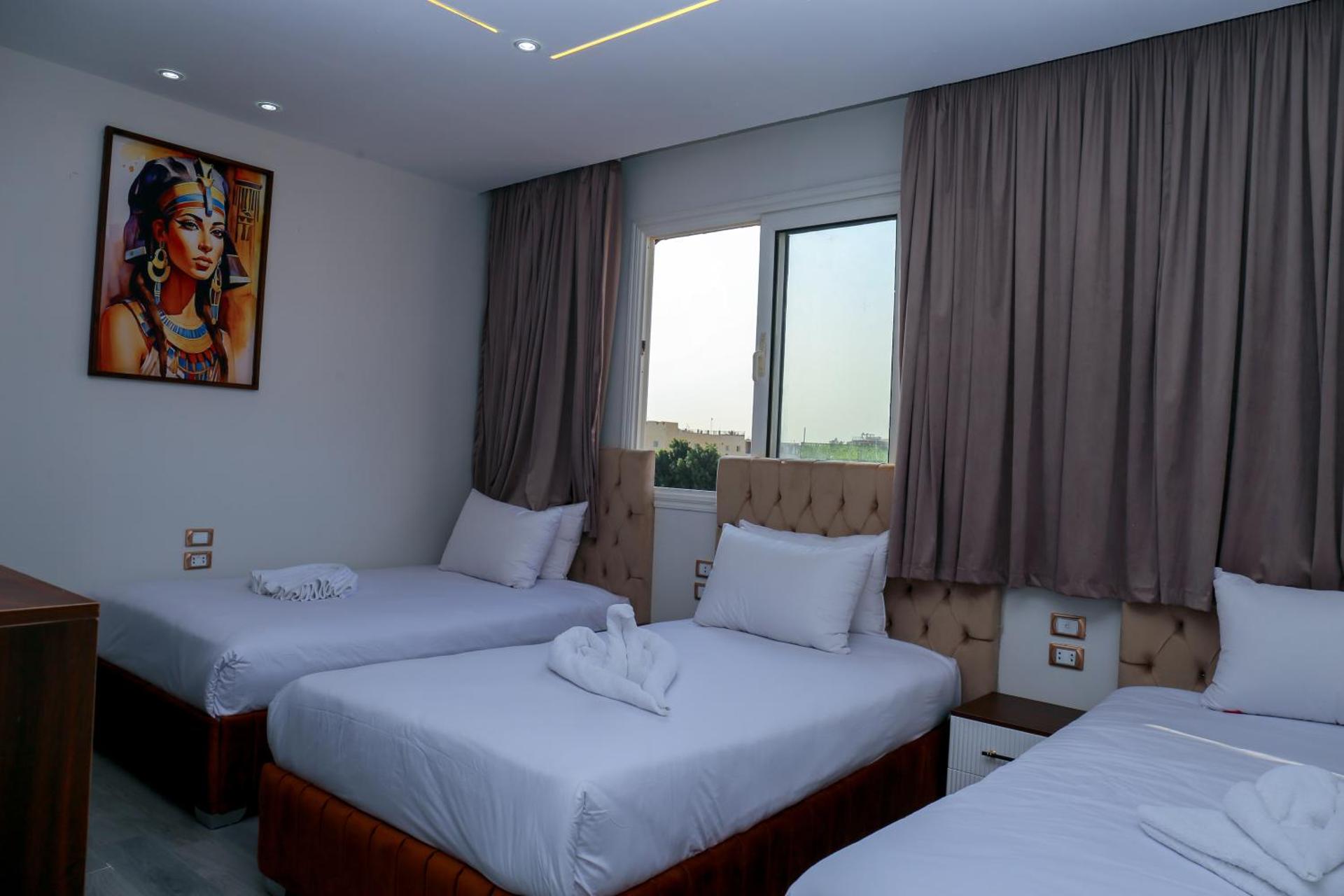 AMADEOS pyramids inn - Photo 22
