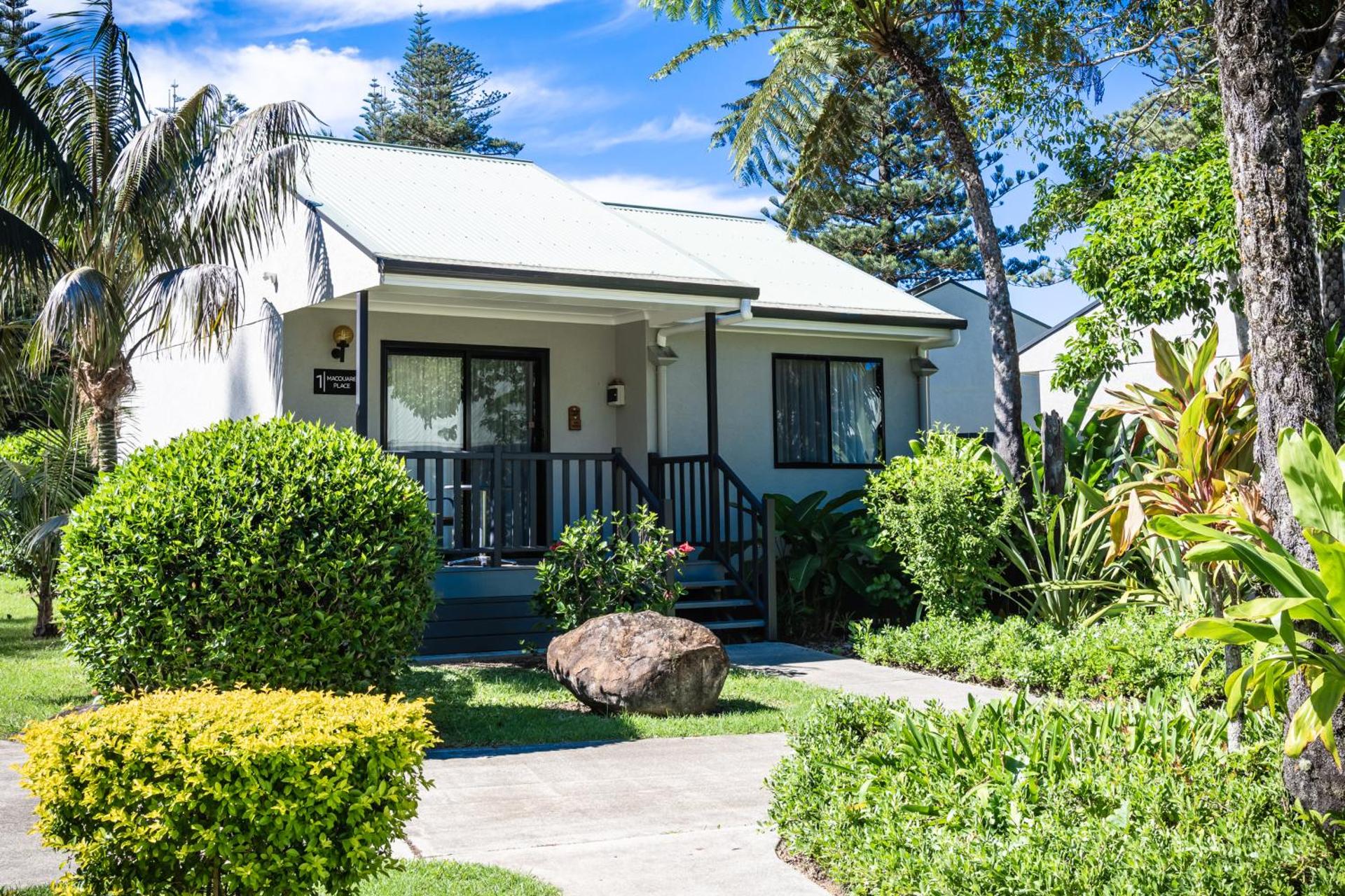 Governors Lodge - Photo 3