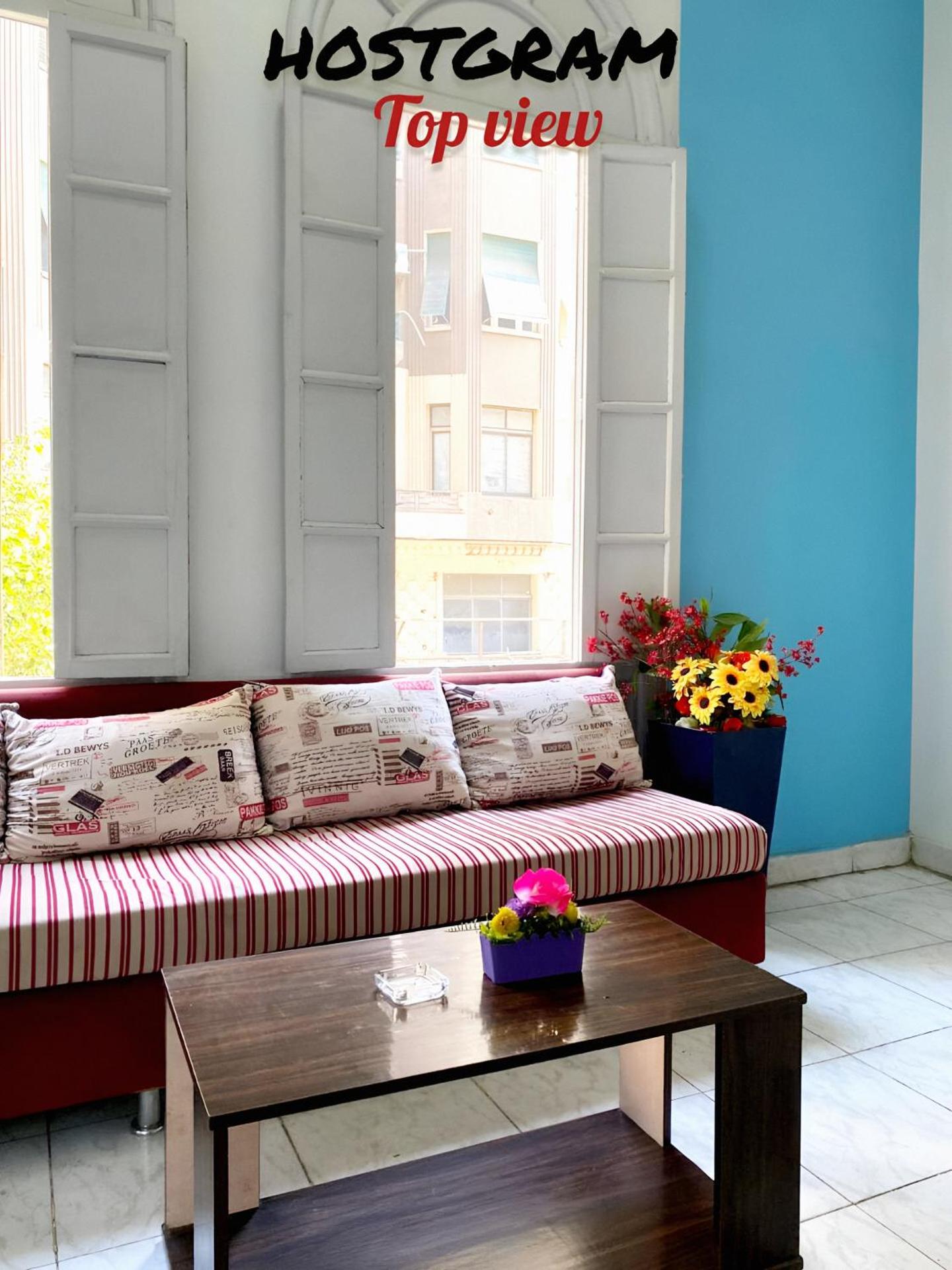 Hostgram Top View - Photo 25