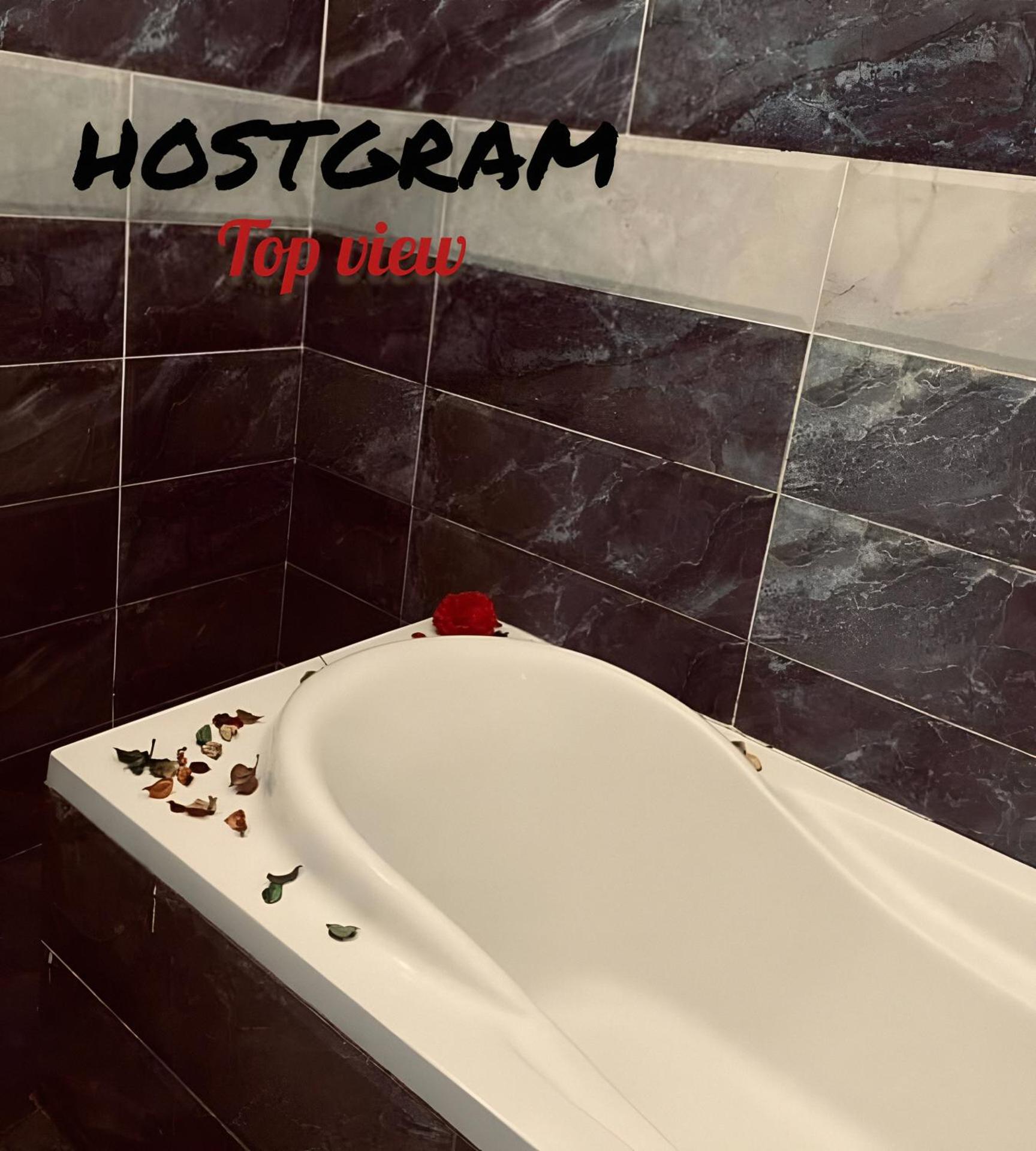 Hostgram Top View - Photo 26