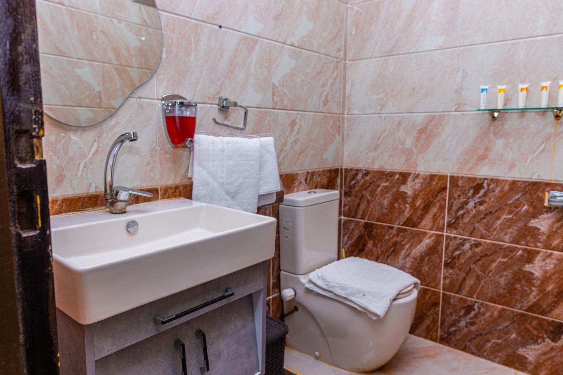 Pyramids Land View - Photo 15