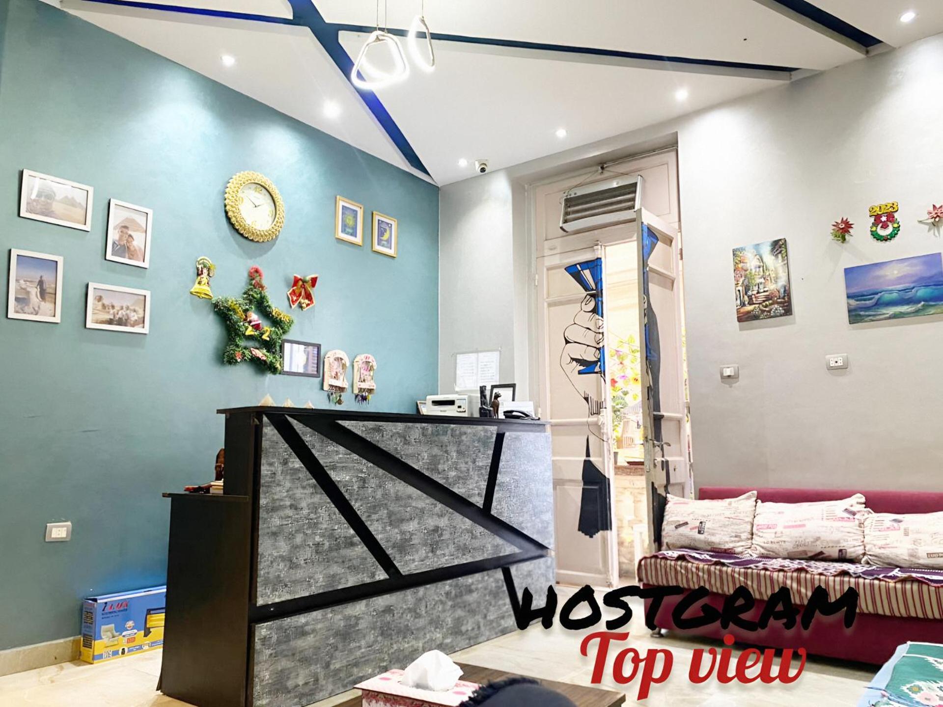 Hostgram Top View - Photo 27