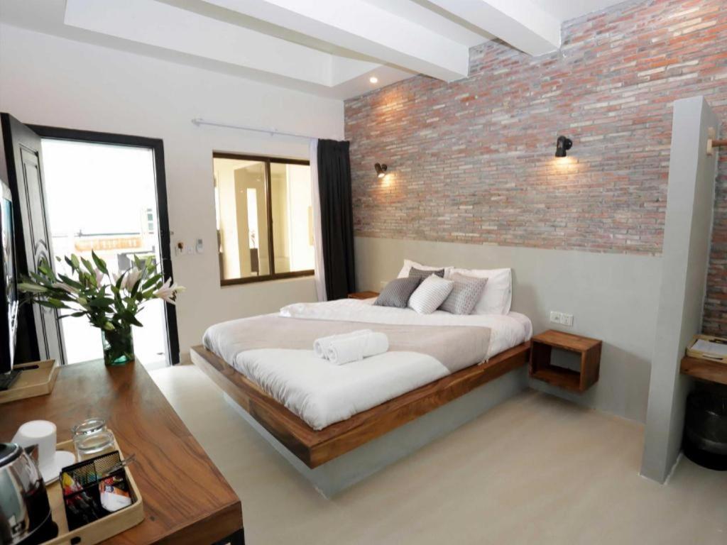 Bamboo9 Boutique - Photo 96