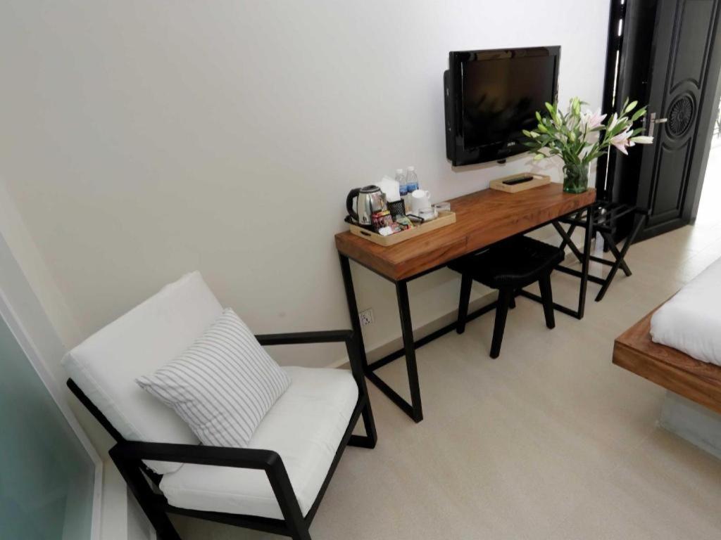 Bamboo9 Boutique - Photo 102