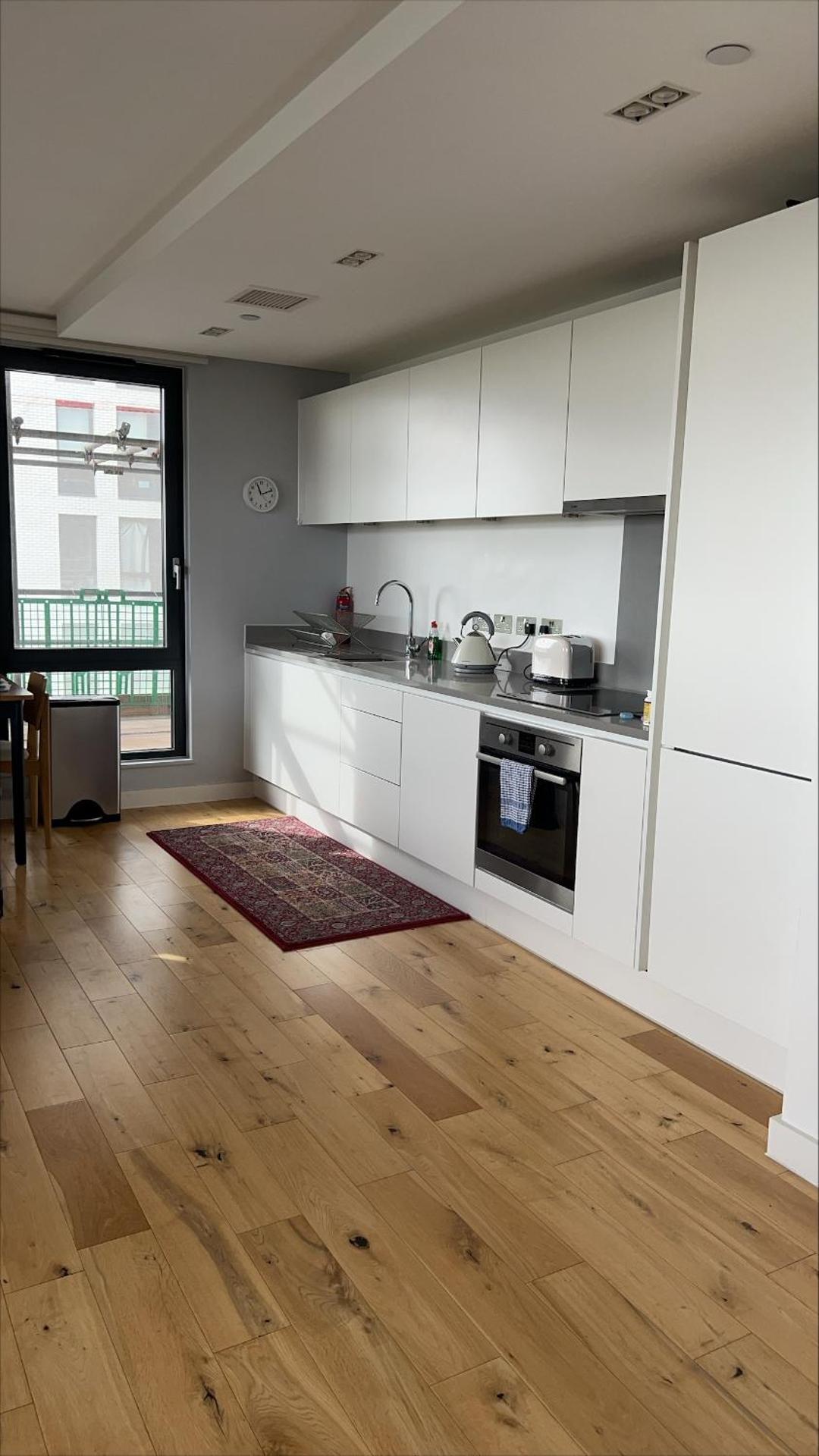 Beautiful 1 Bedroom with Balcony Near Mile End - Photo 28
