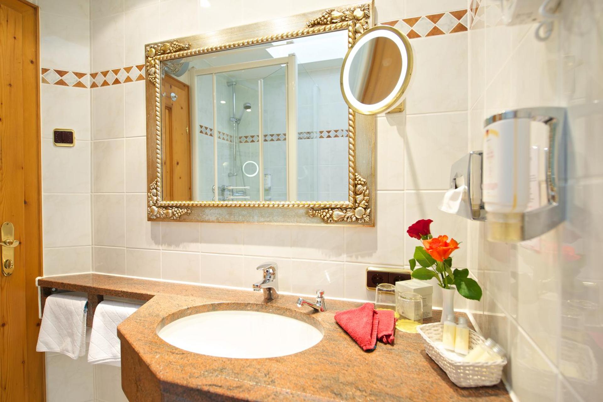 Park Hotel Laim - Photo 23