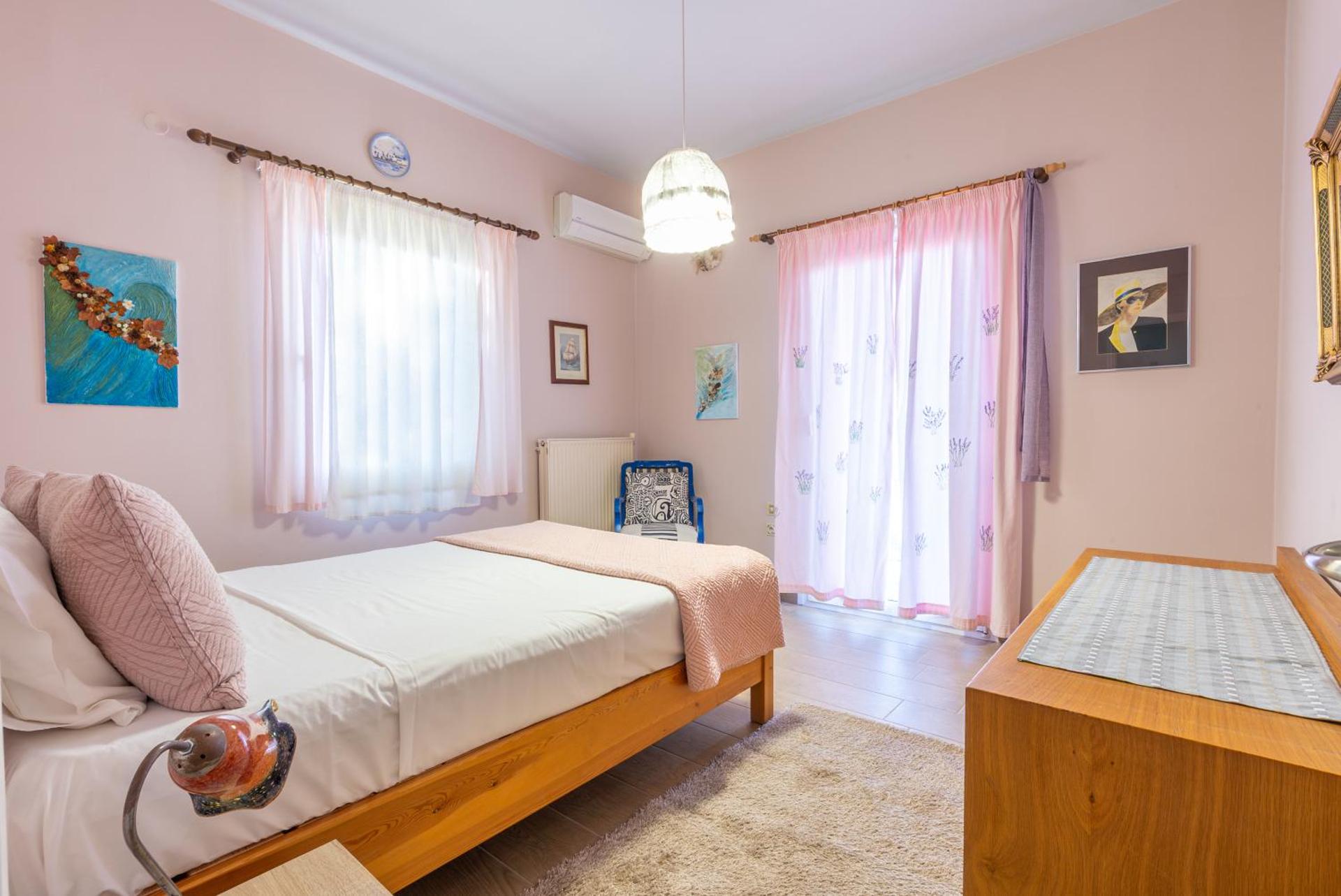 Maistros Studios - Photo 50