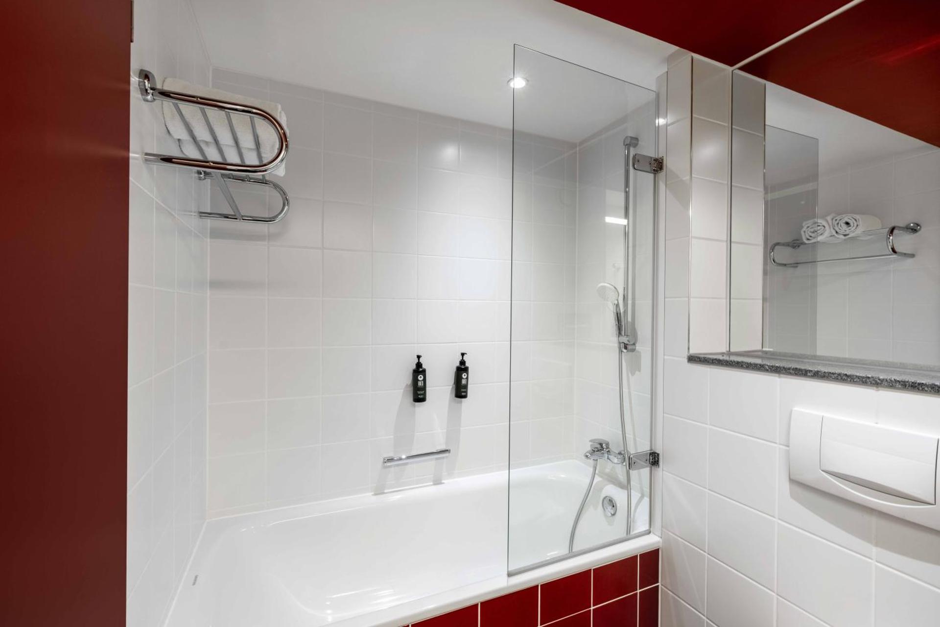 Ramada by Wyndham Essen - Photo 59