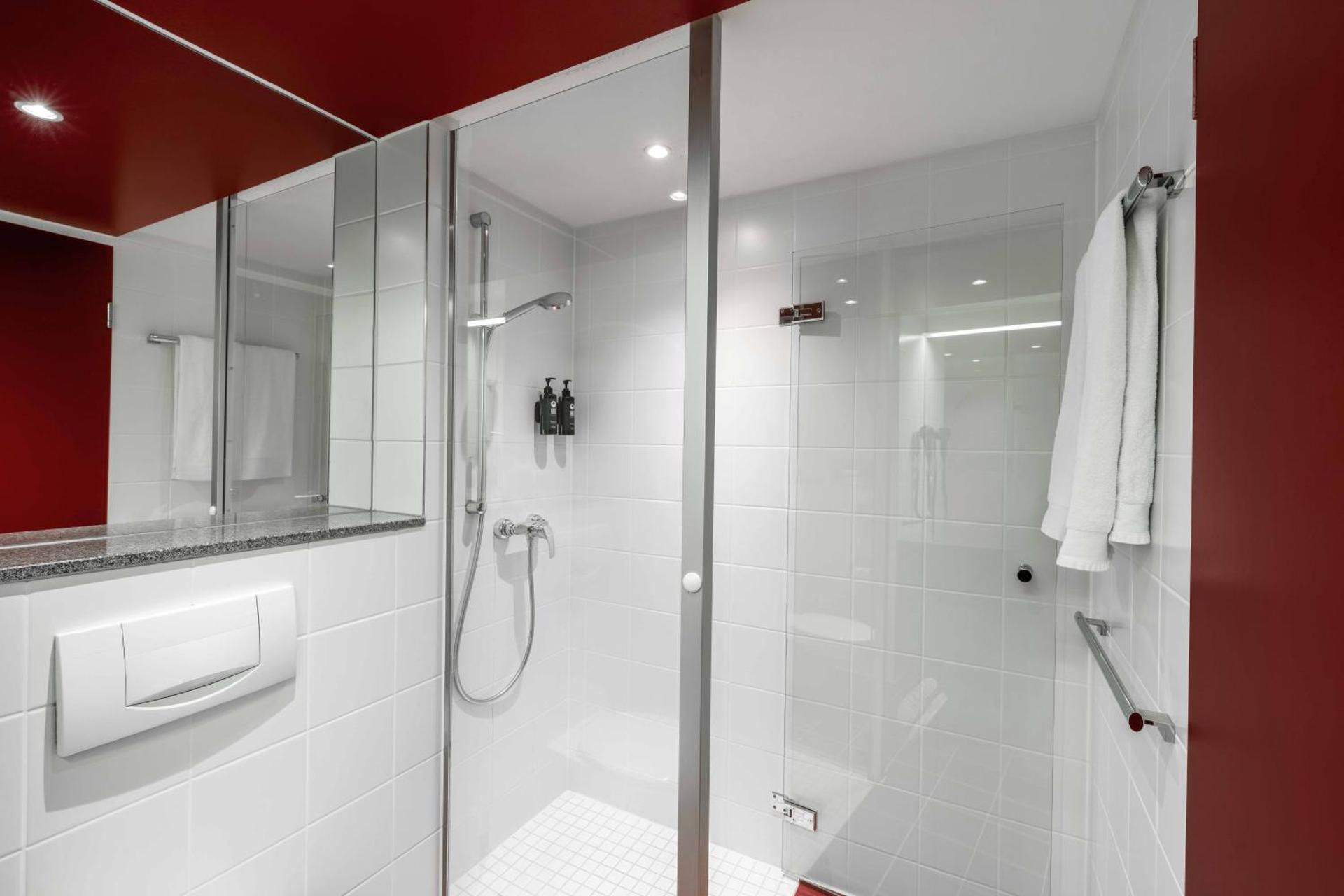 Ramada by Wyndham Essen - Photo 60