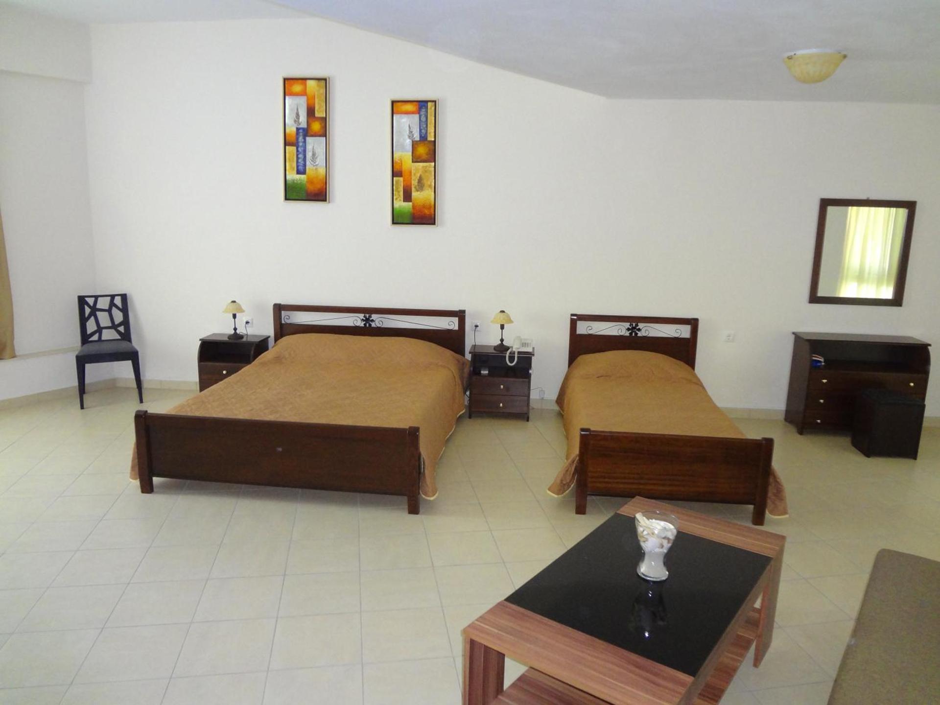 Avra Beach Hotel - Photo 14