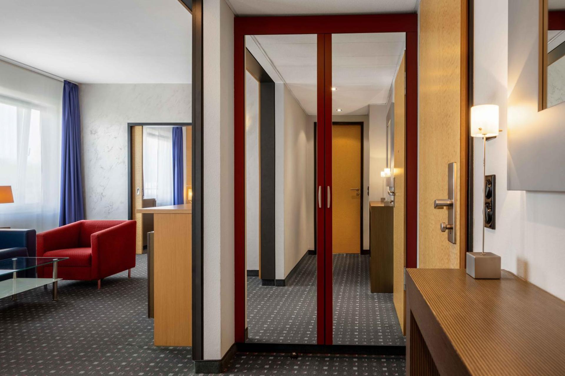 Ramada by Wyndham Essen - Photo 37