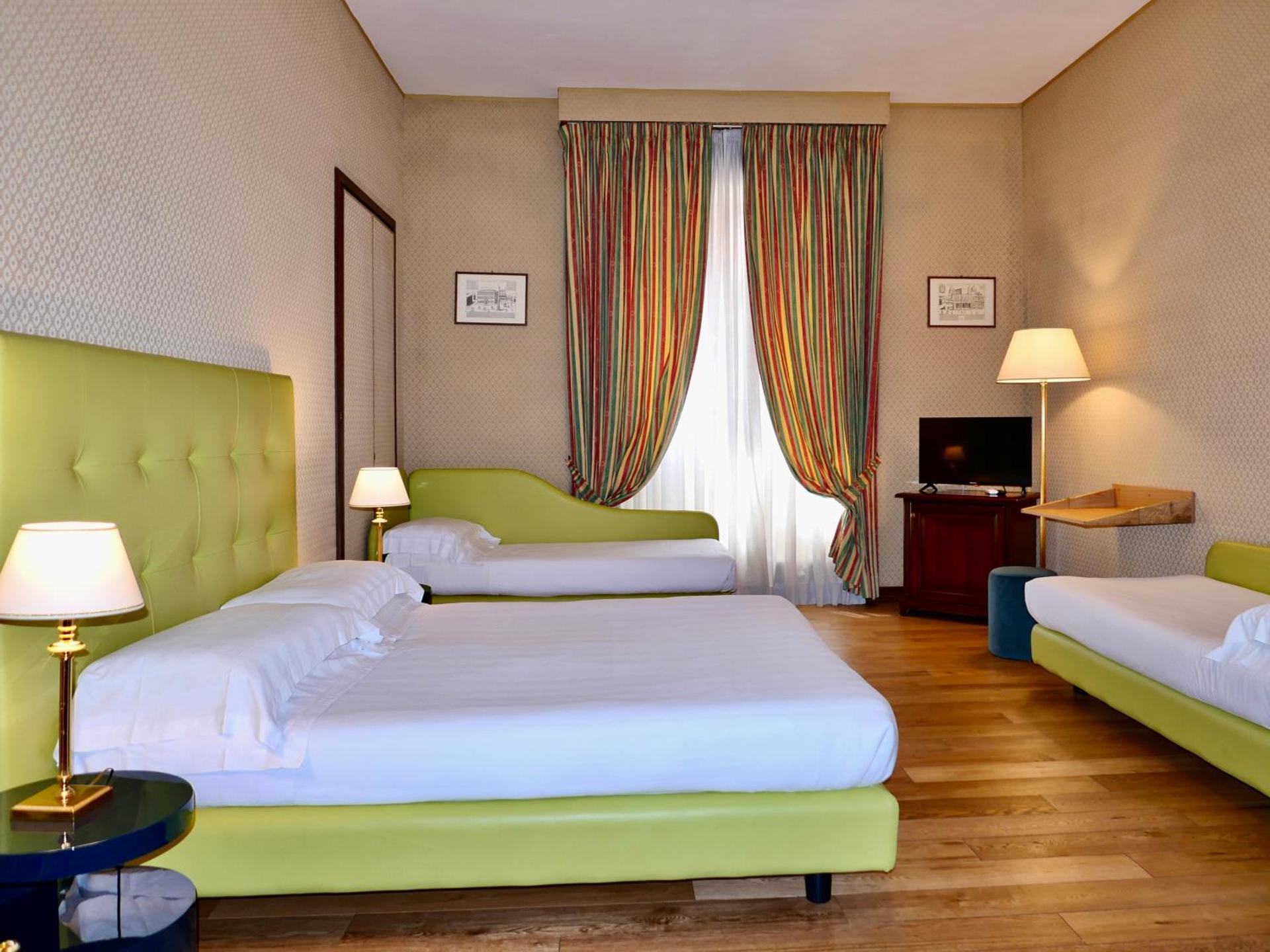 Hotel Oceania - Photo 42