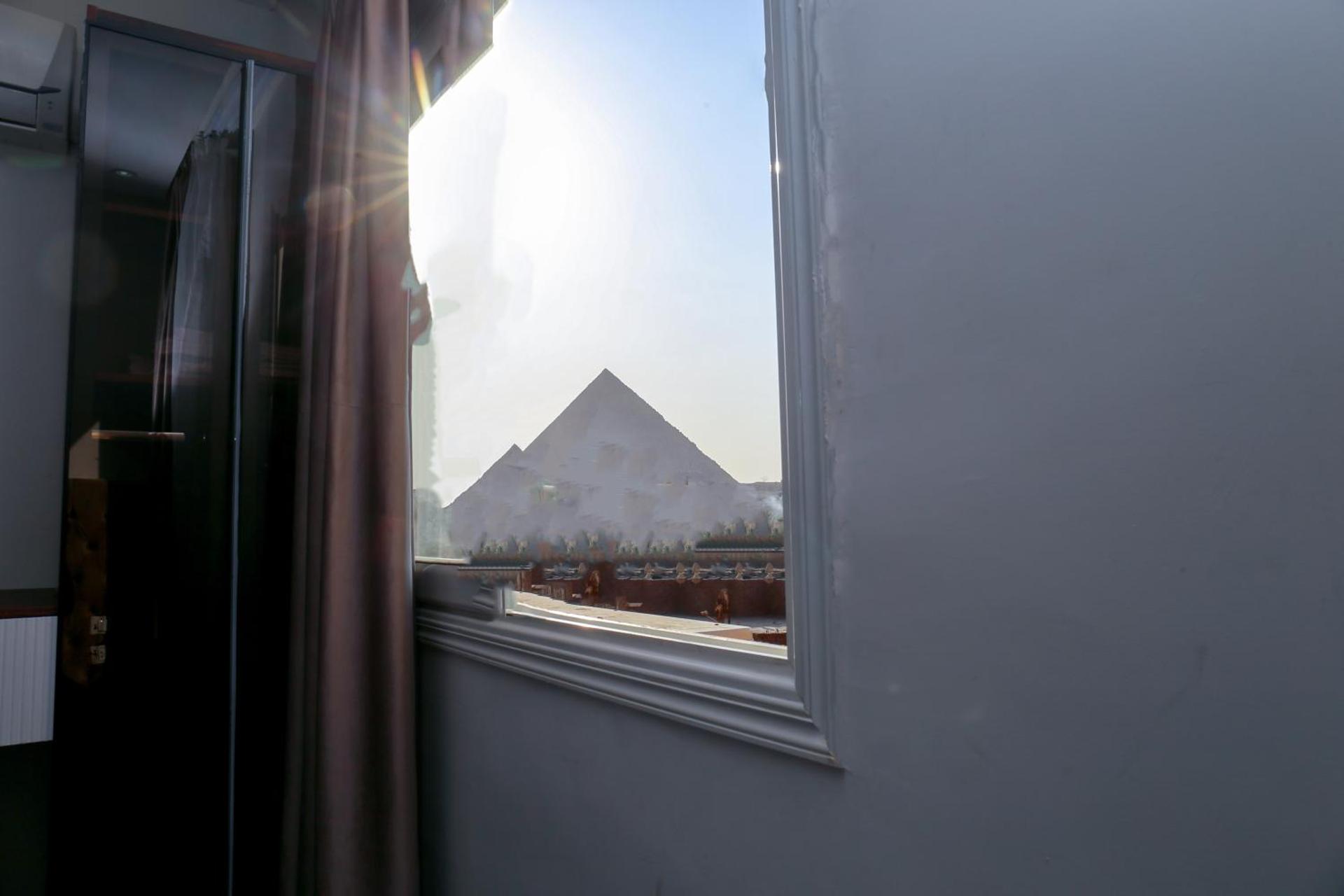 AMADEOS pyramids inn - Photo 111