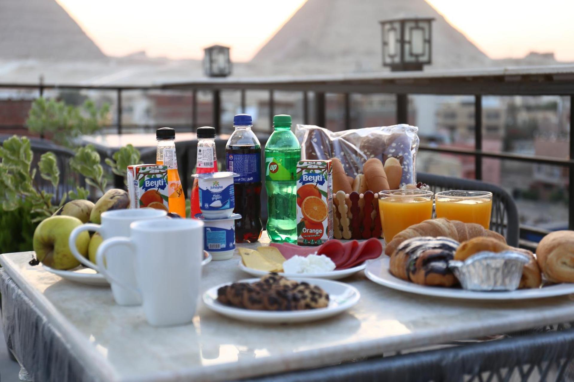 AMADEOS pyramids inn - Photo 81
