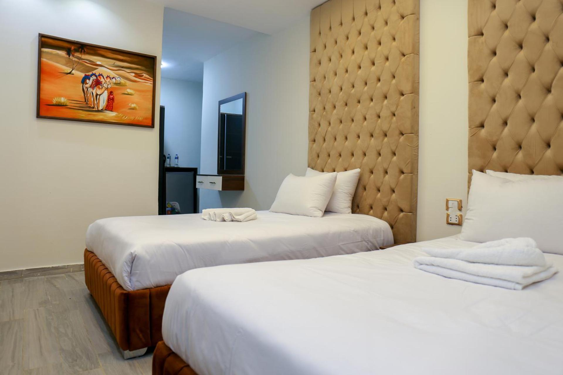 AMADEOS pyramids inn - Photo 88