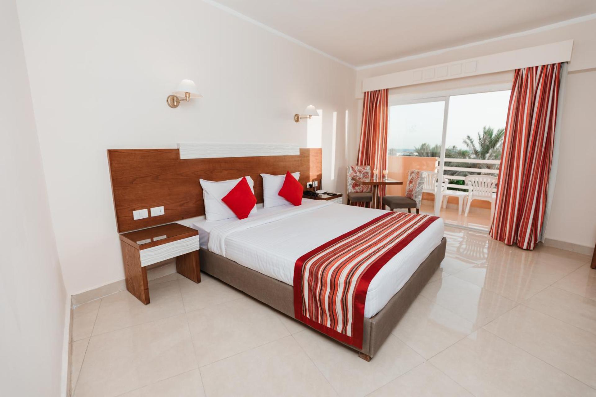 Golden Beach Resort - Photo 6