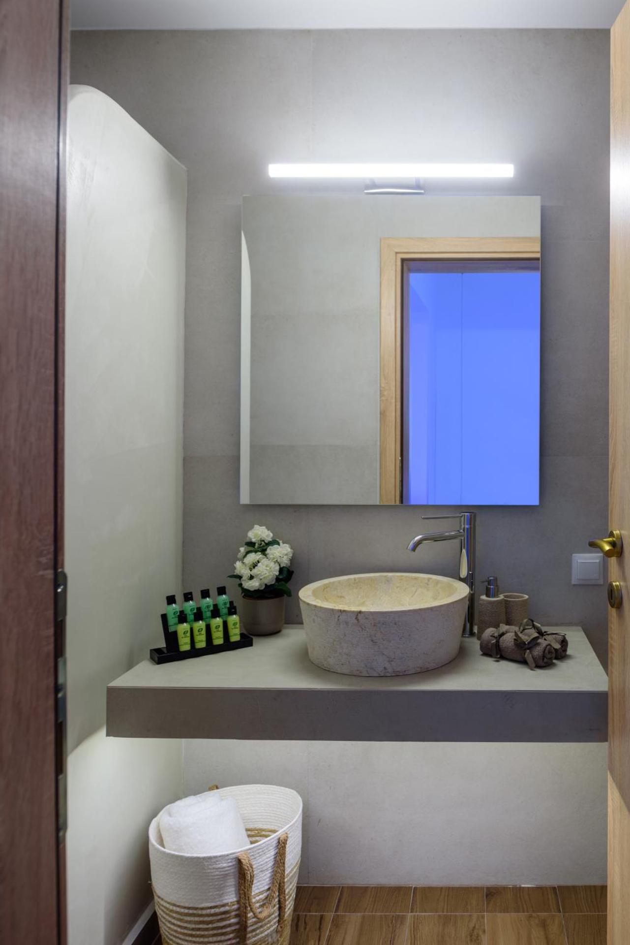 Casa della Liberta Firostefani - Photo 5