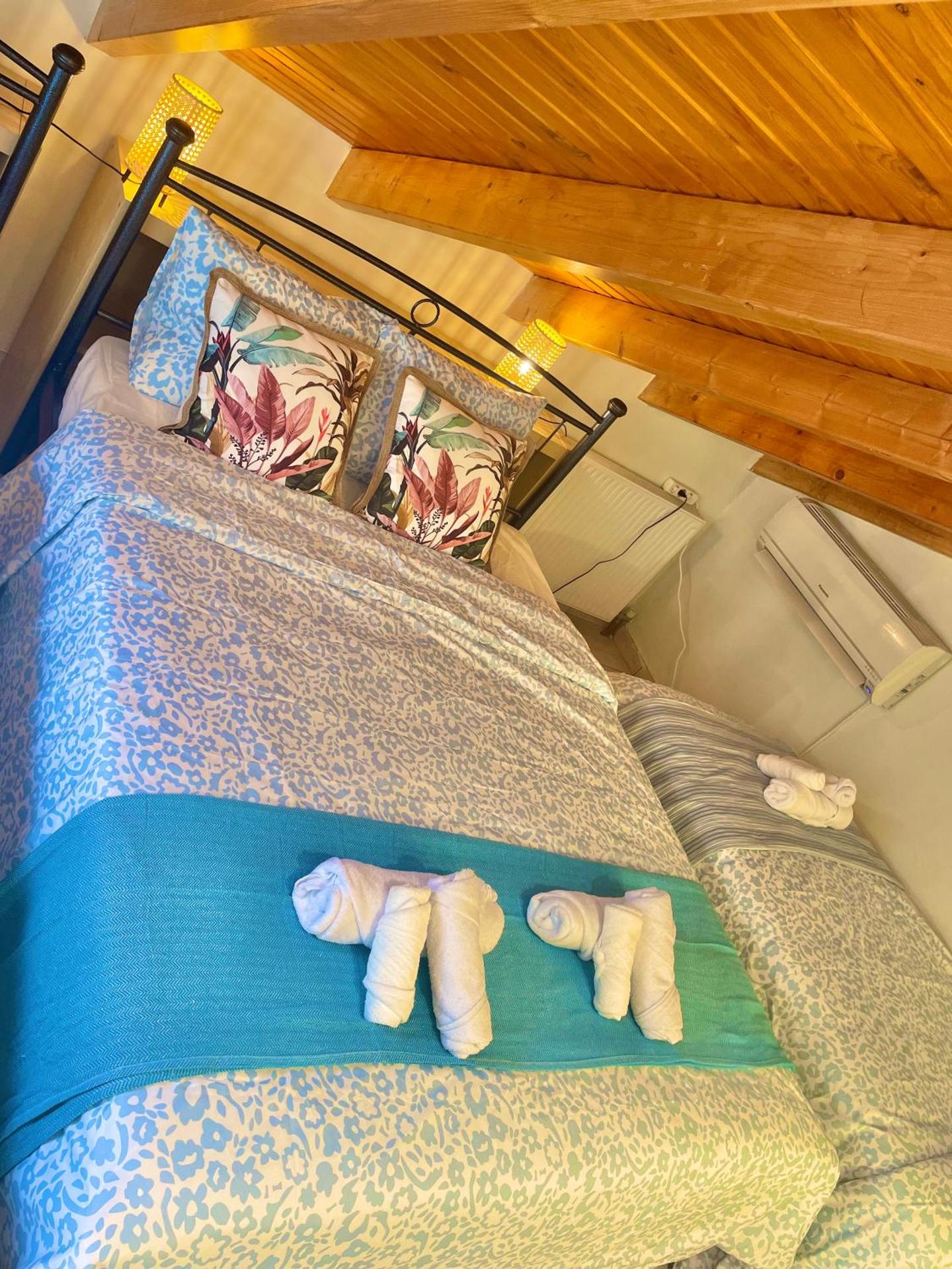 Lovehome - 4BD Villa with views-15mins to airport,10mins to MEC ΑΕ- 2mins to bus stop ,10mins to Suburban Railway on foot - Photo 46