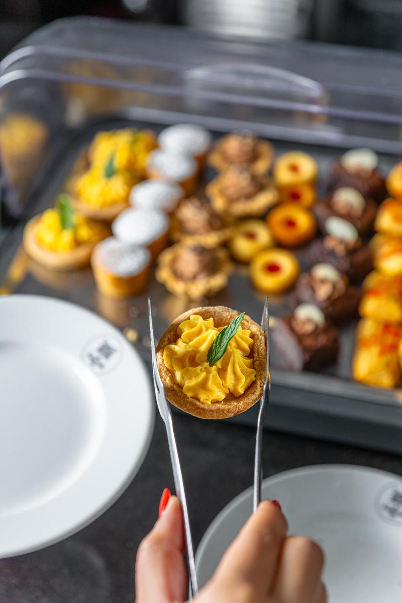 Hotel Carlton - Photo 39