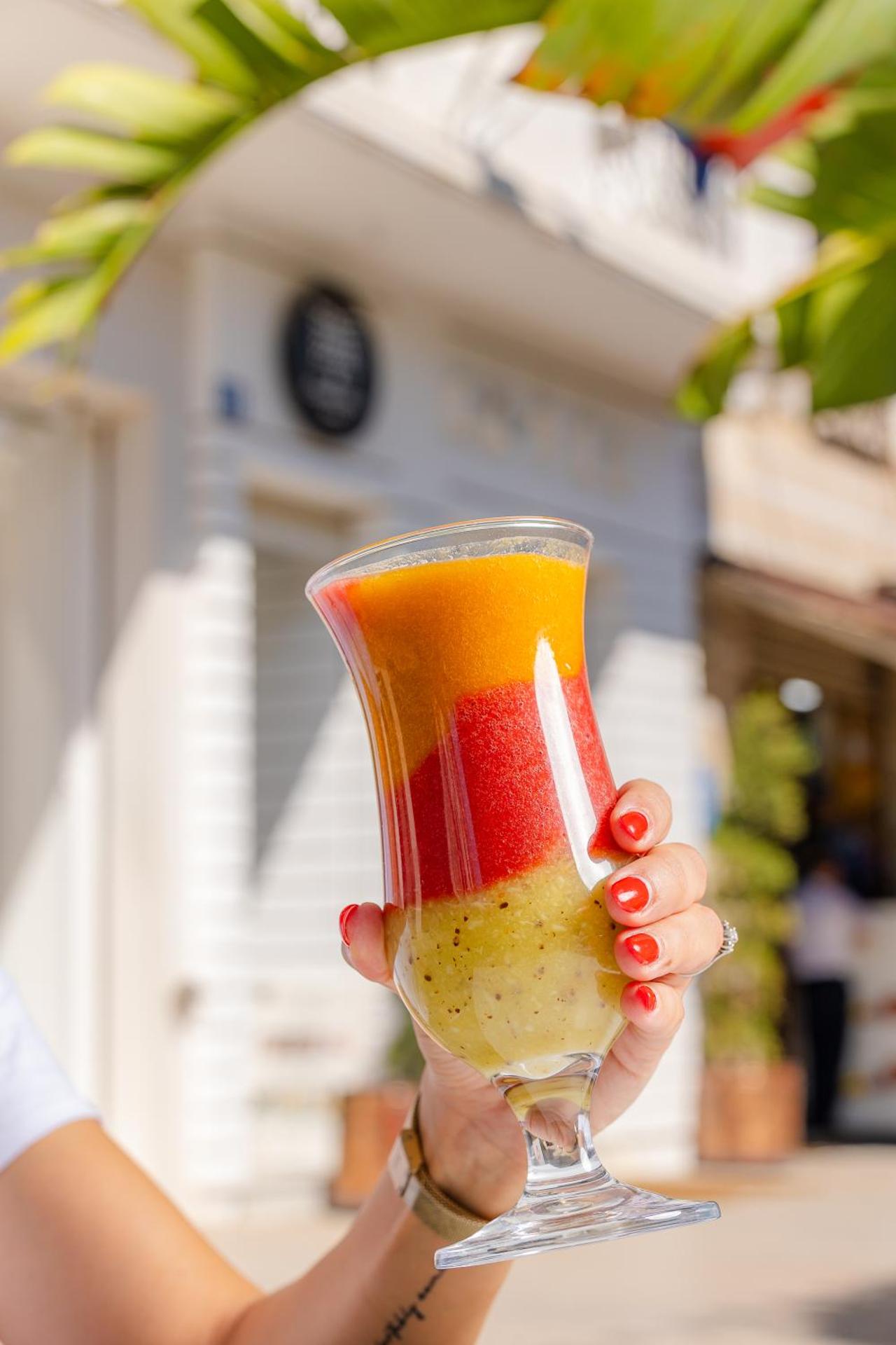 Hotel Carlton - Photo 21