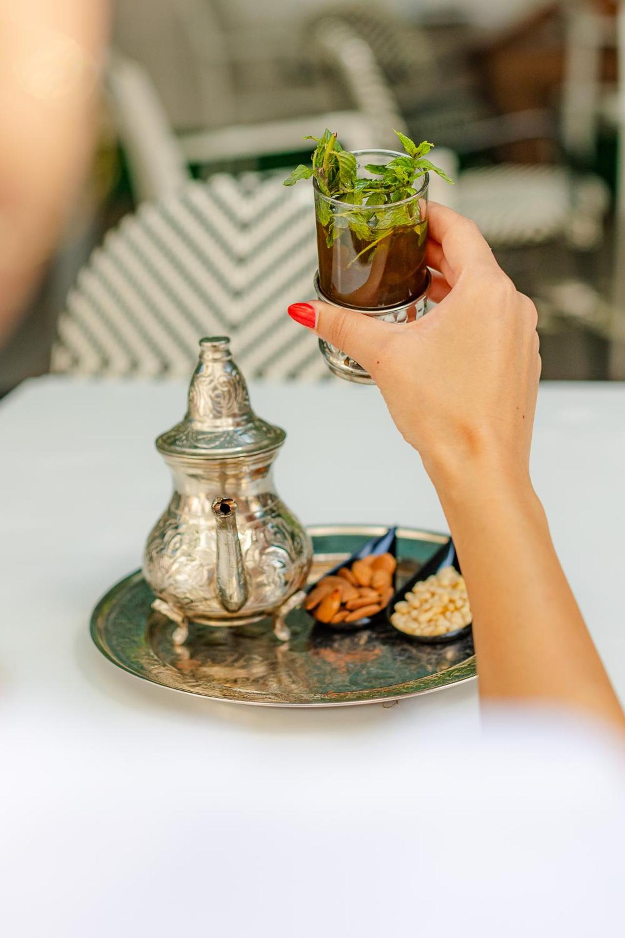 Hotel Carlton - Photo 23