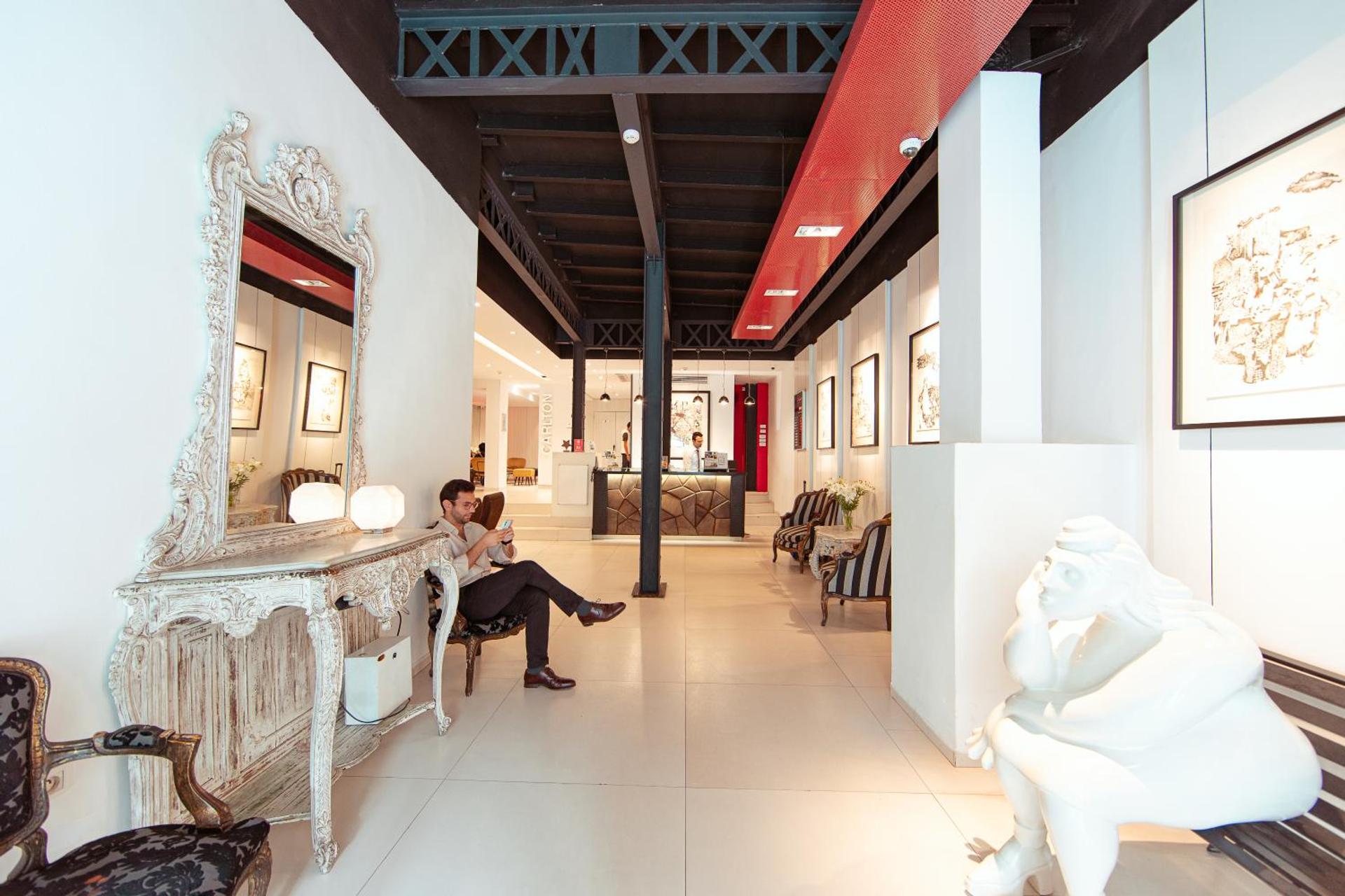 Hotel Carlton - Photo 99