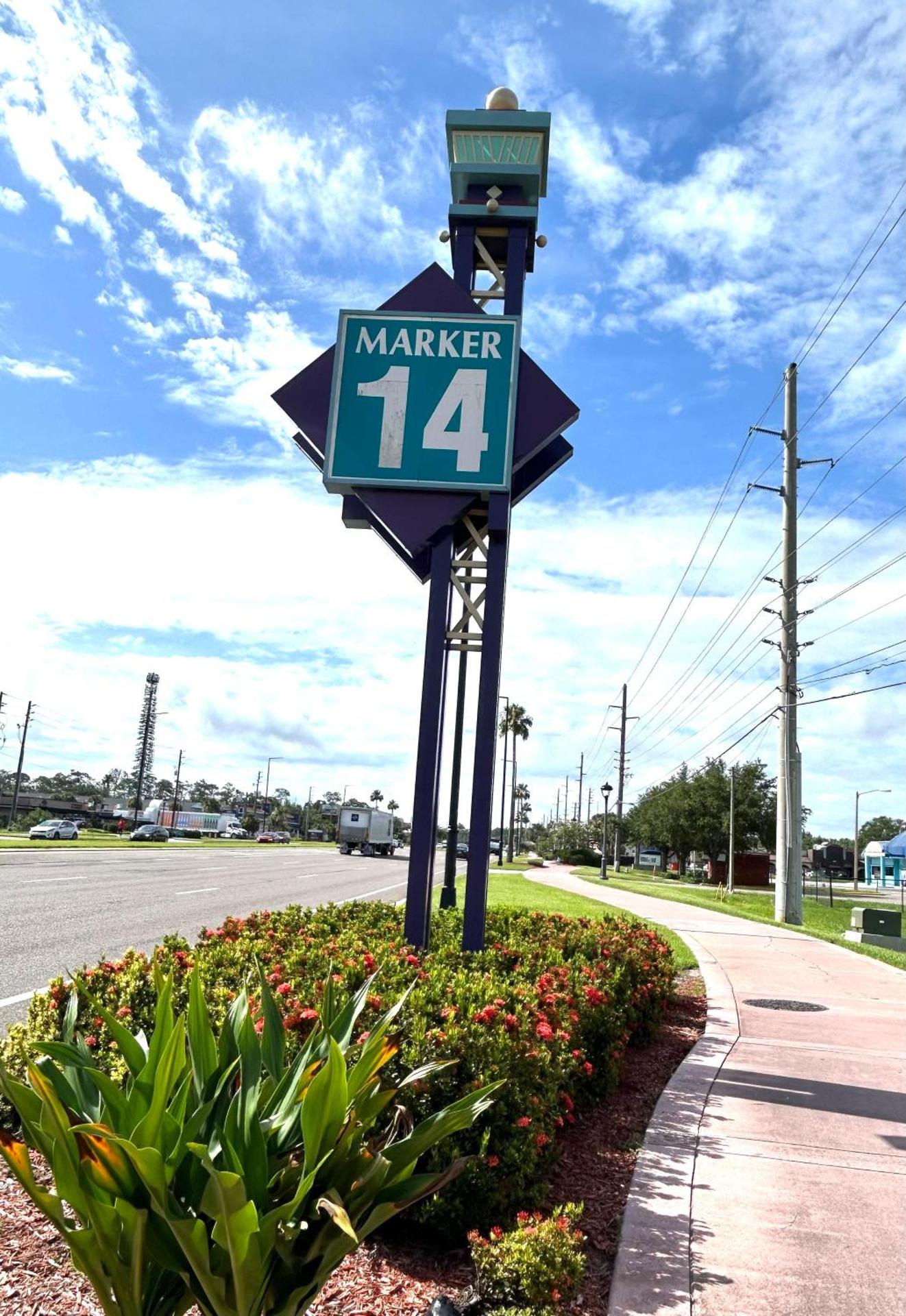 Shining Light Inn & Suites - Photo 3