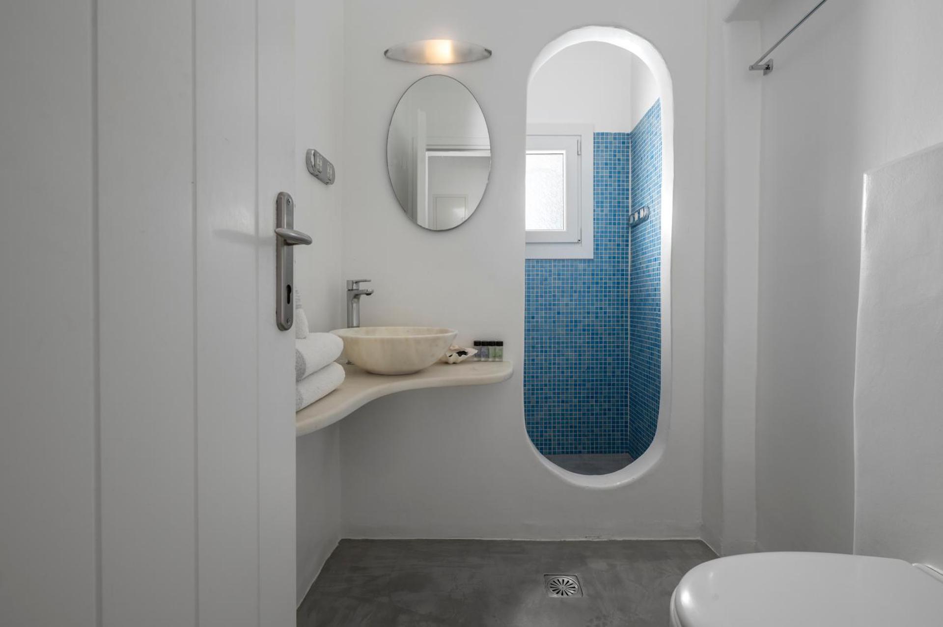 Flaskos Luxury Suites - Photo 20