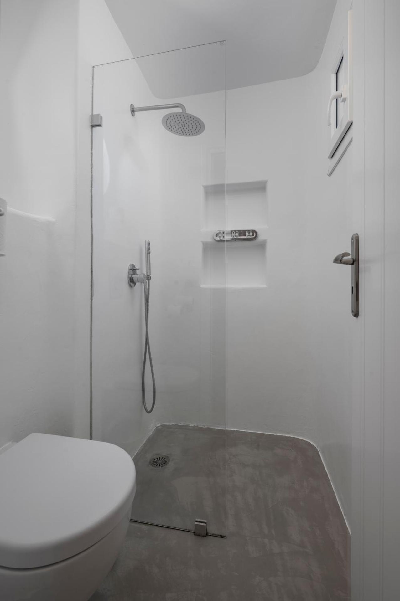 Flaskos Luxury Suites - Photo 45