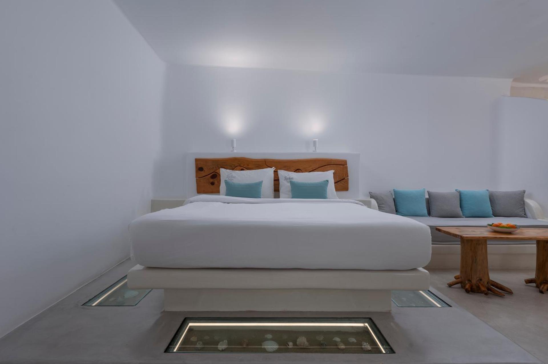 Flaskos Luxury Suites - Photo 52