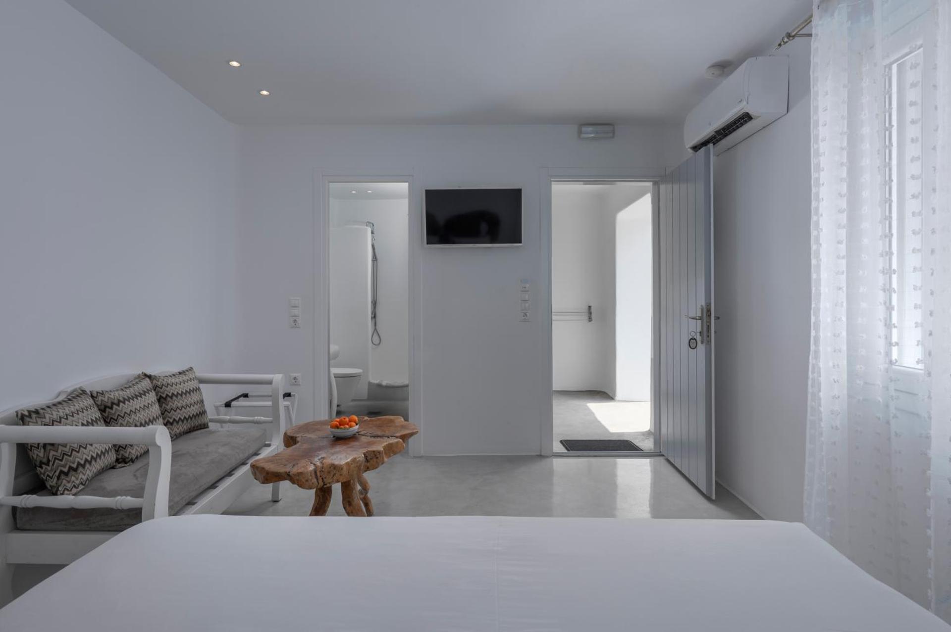 Flaskos Luxury Suites - Photo 63