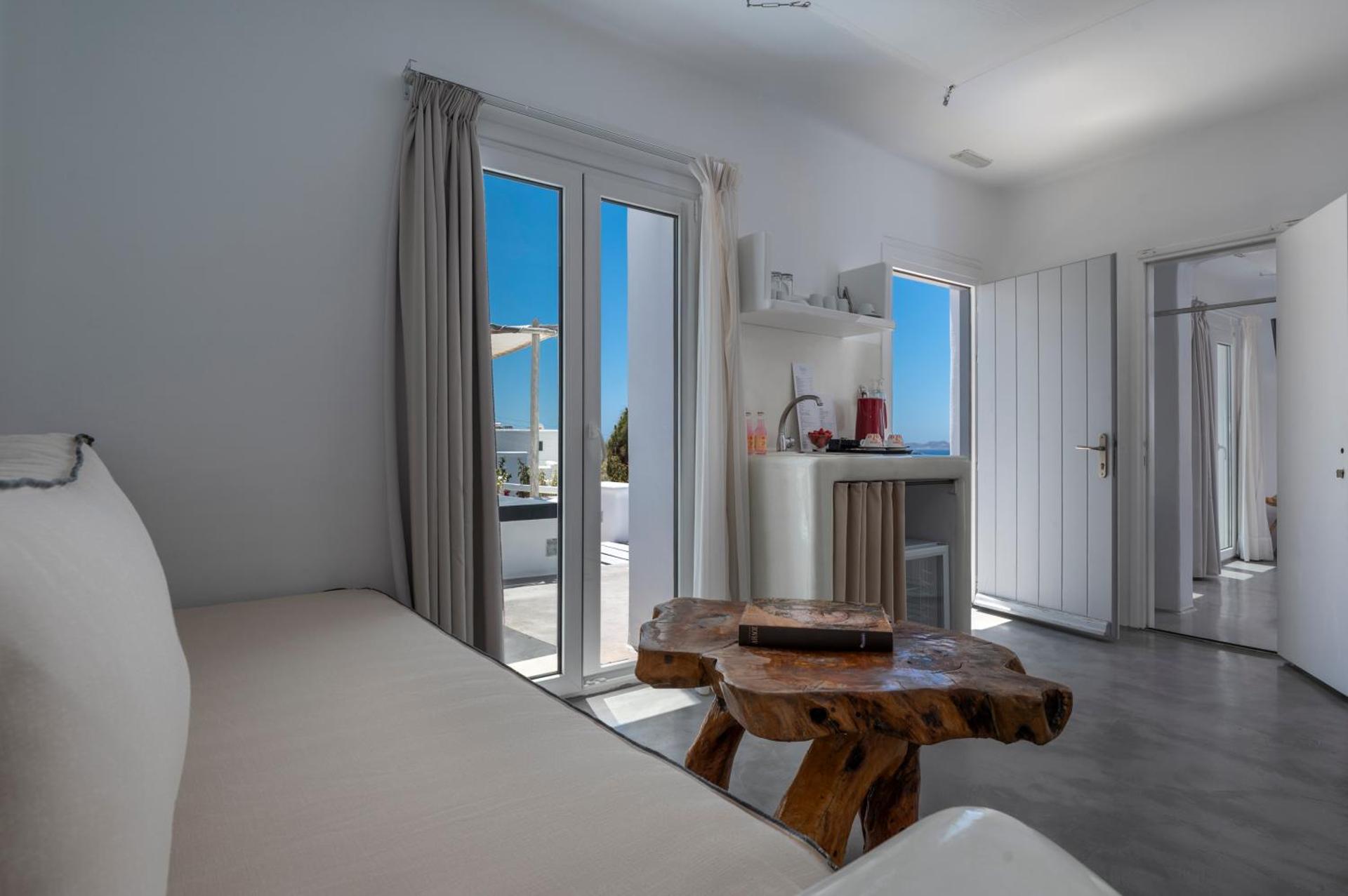 Flaskos Luxury Suites - Photo 83